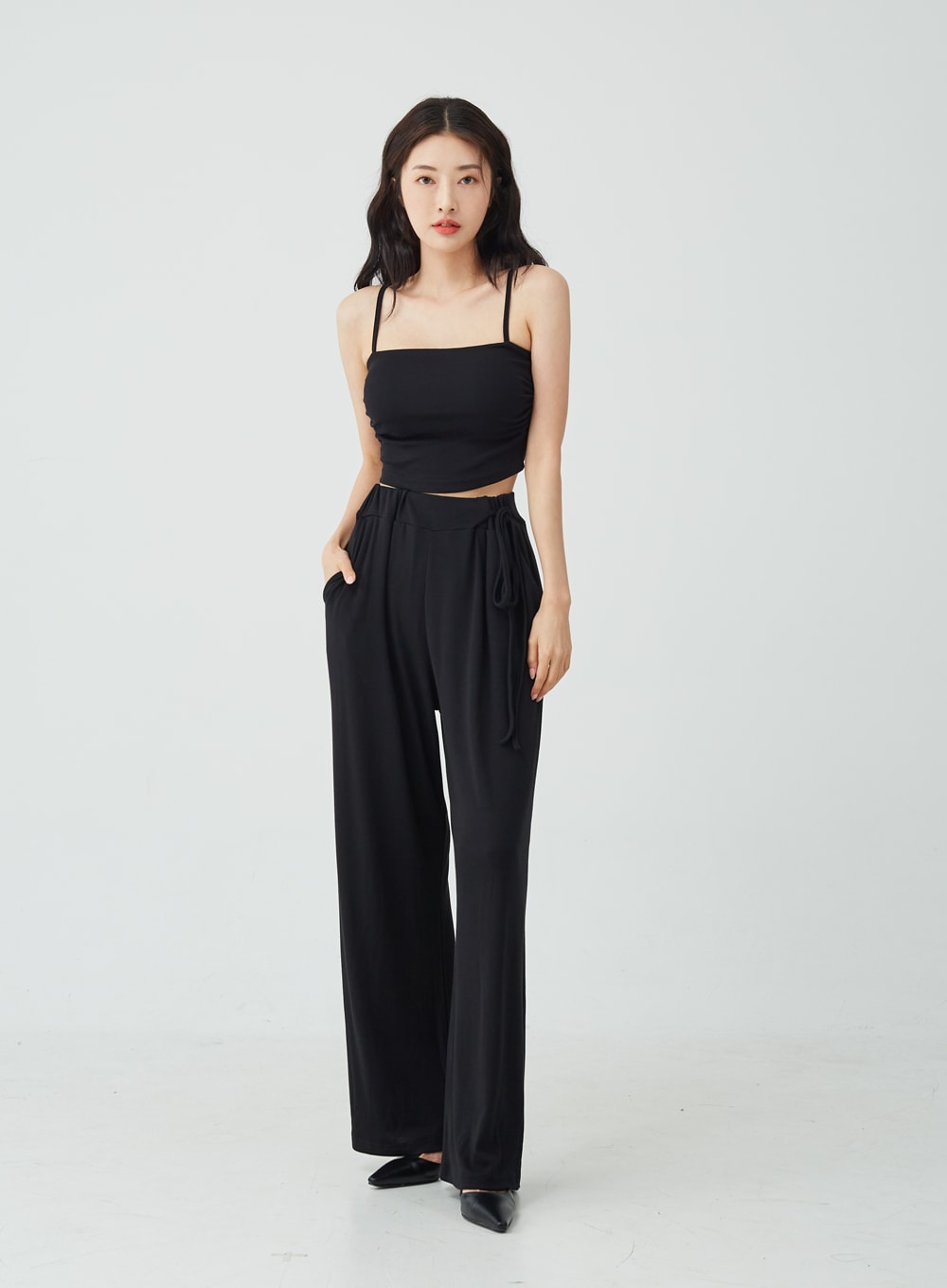 Sleeveless Crop Top IU26