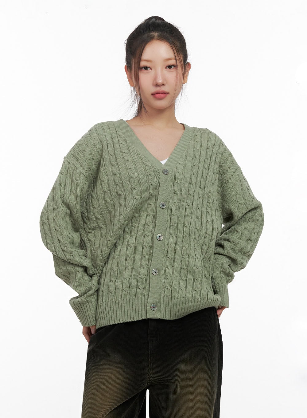 Cable Knit Relaxed Fit Cardigan C7102