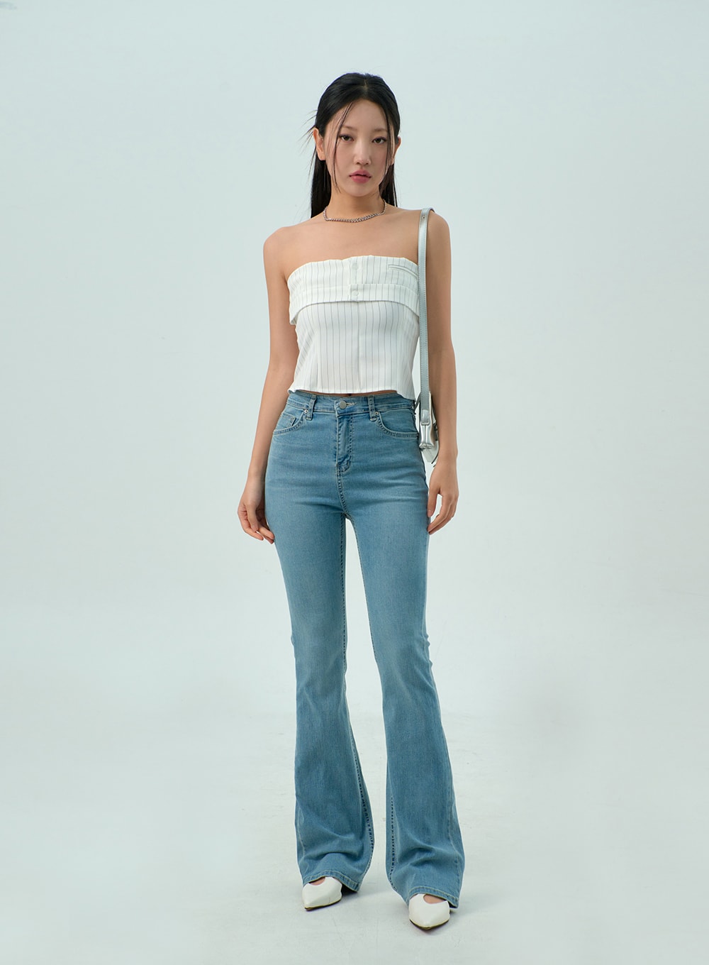 Light Wash Bootcut Jeans CY330