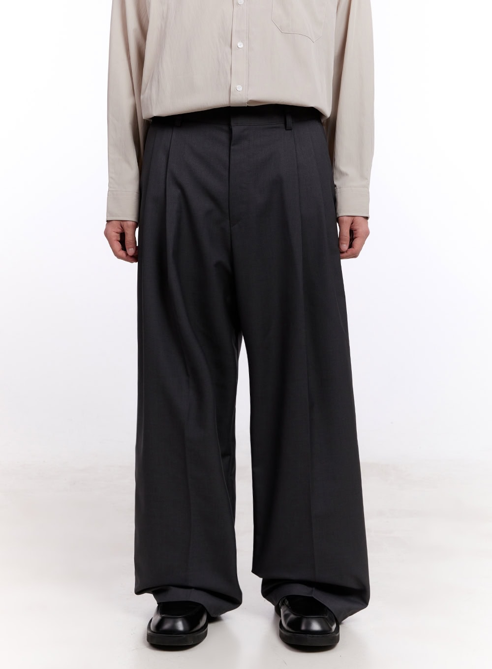 Men's Balloon-Fit Pintuck Trousers IM512