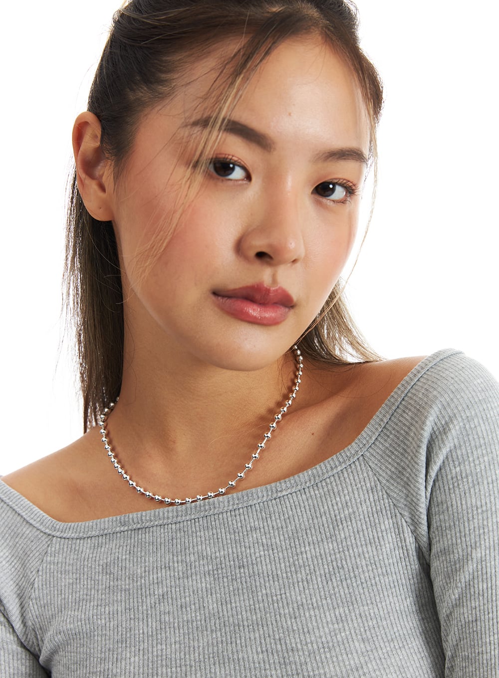 Elegant Silver Beaded Choker CO318
