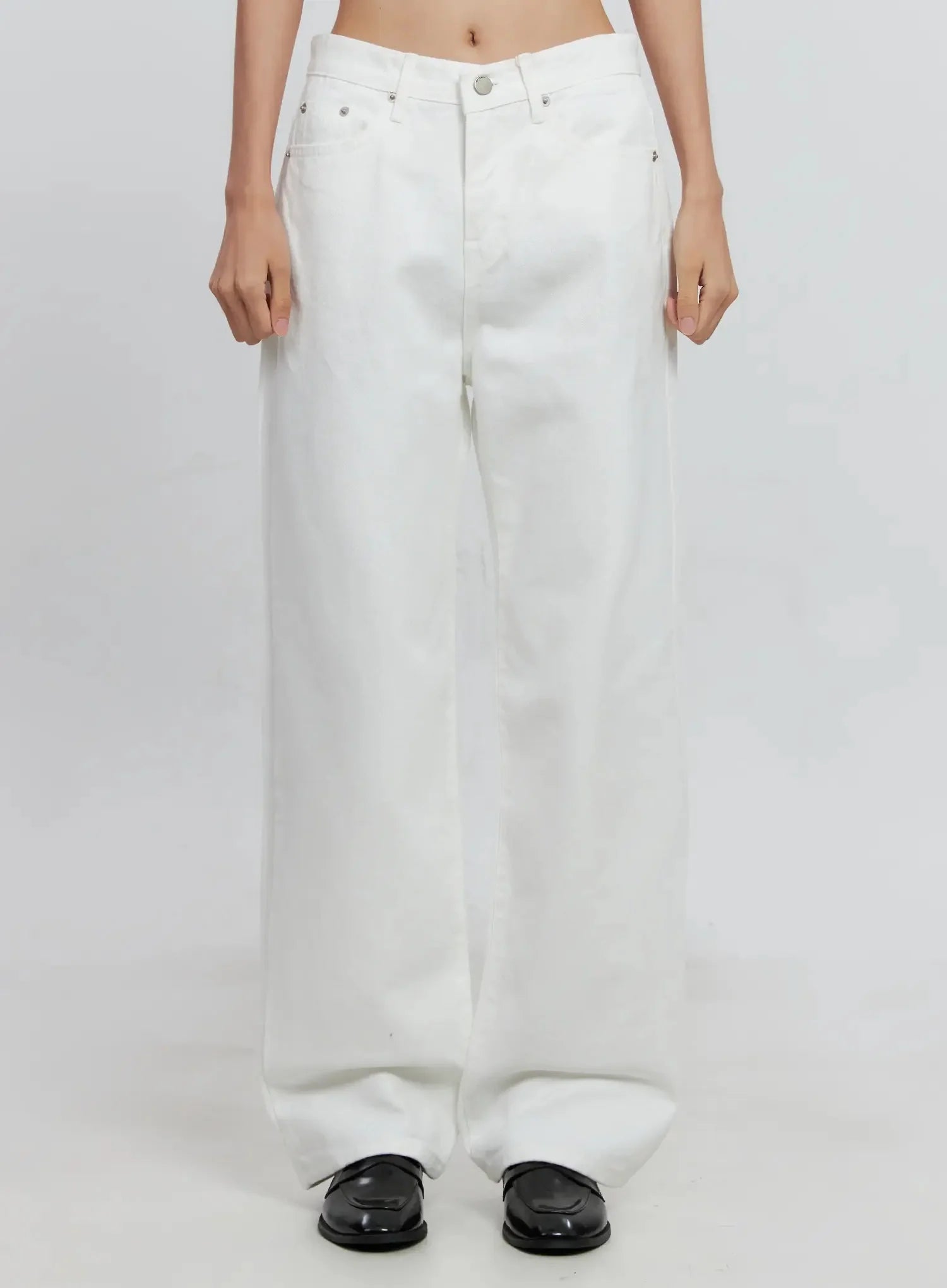 Taytum Straight-Leg Jeans IS515