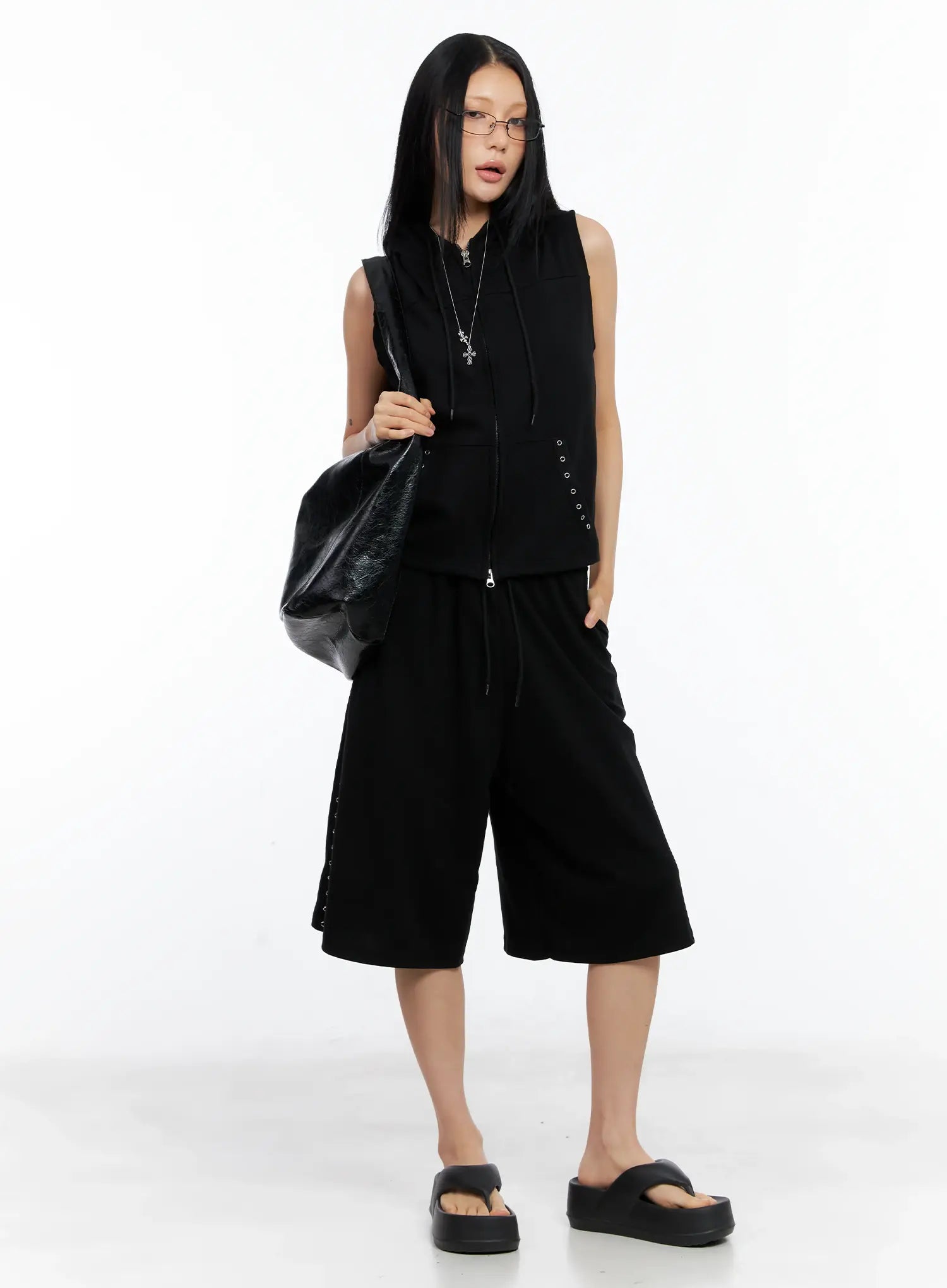 Eyelet Athletic Bermuda Shorts CL529