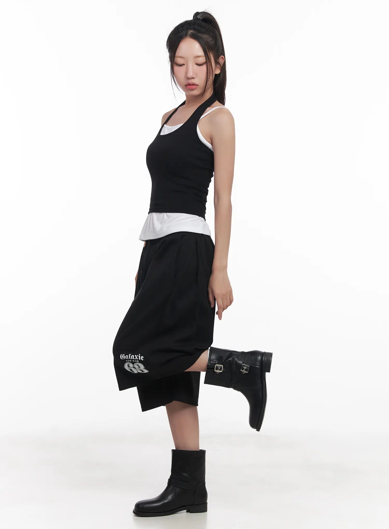 Cropped Halter Top CU517