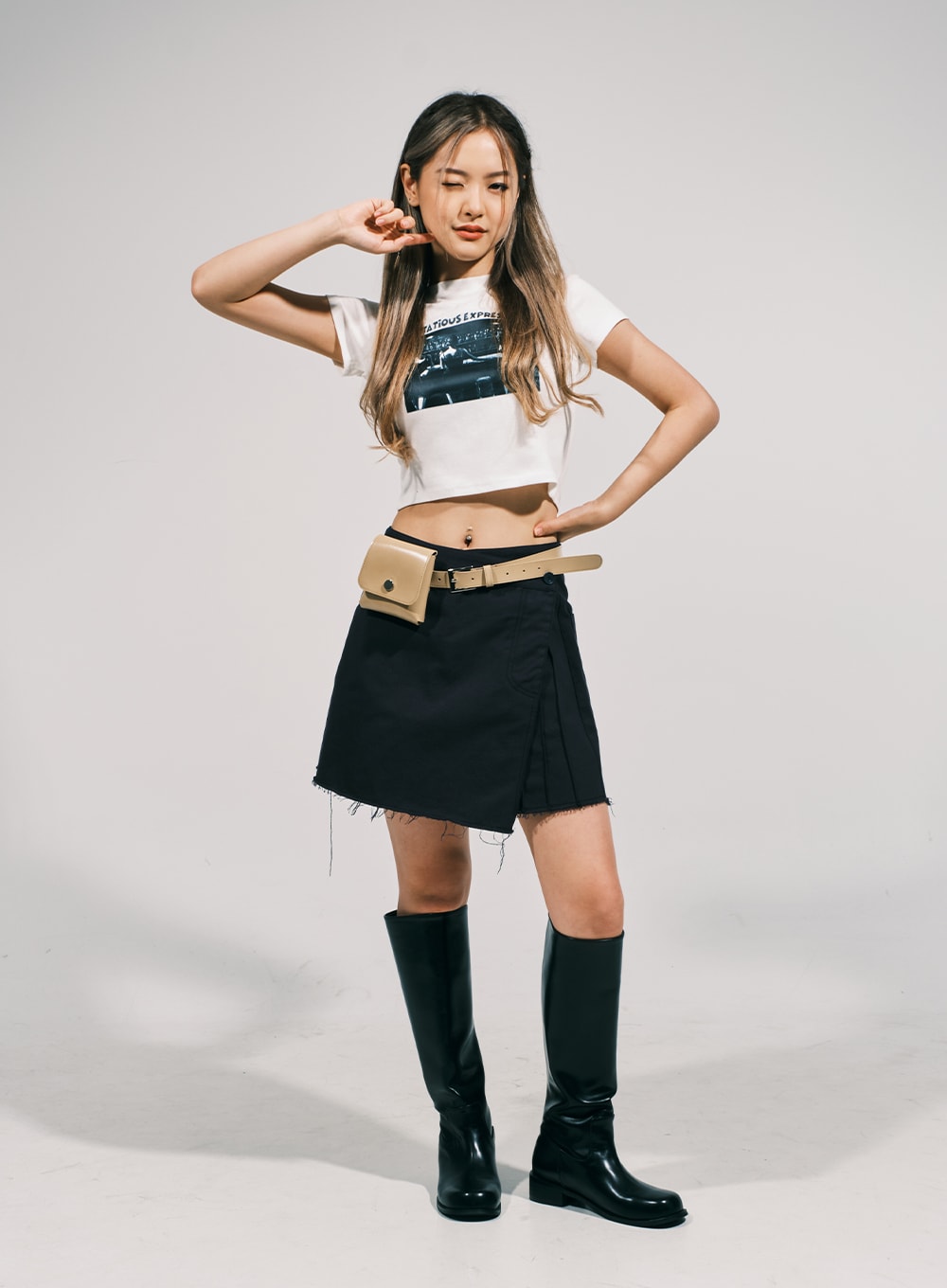 Expression Graphic Crop Tee CJ02