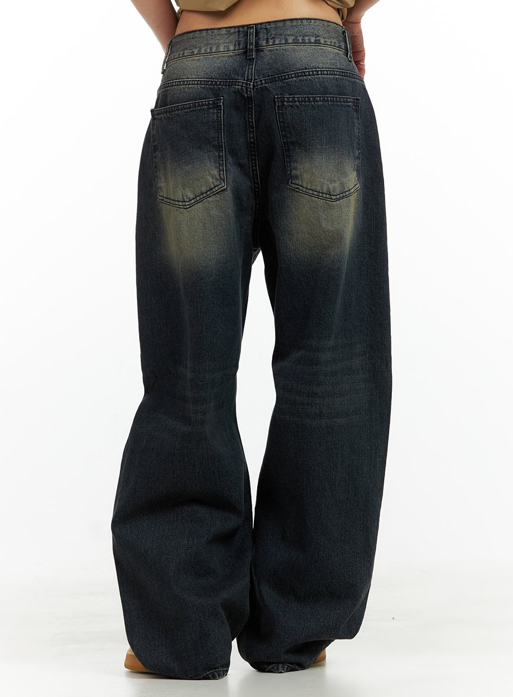 Solid Low Rise Baggy Jeans CU417