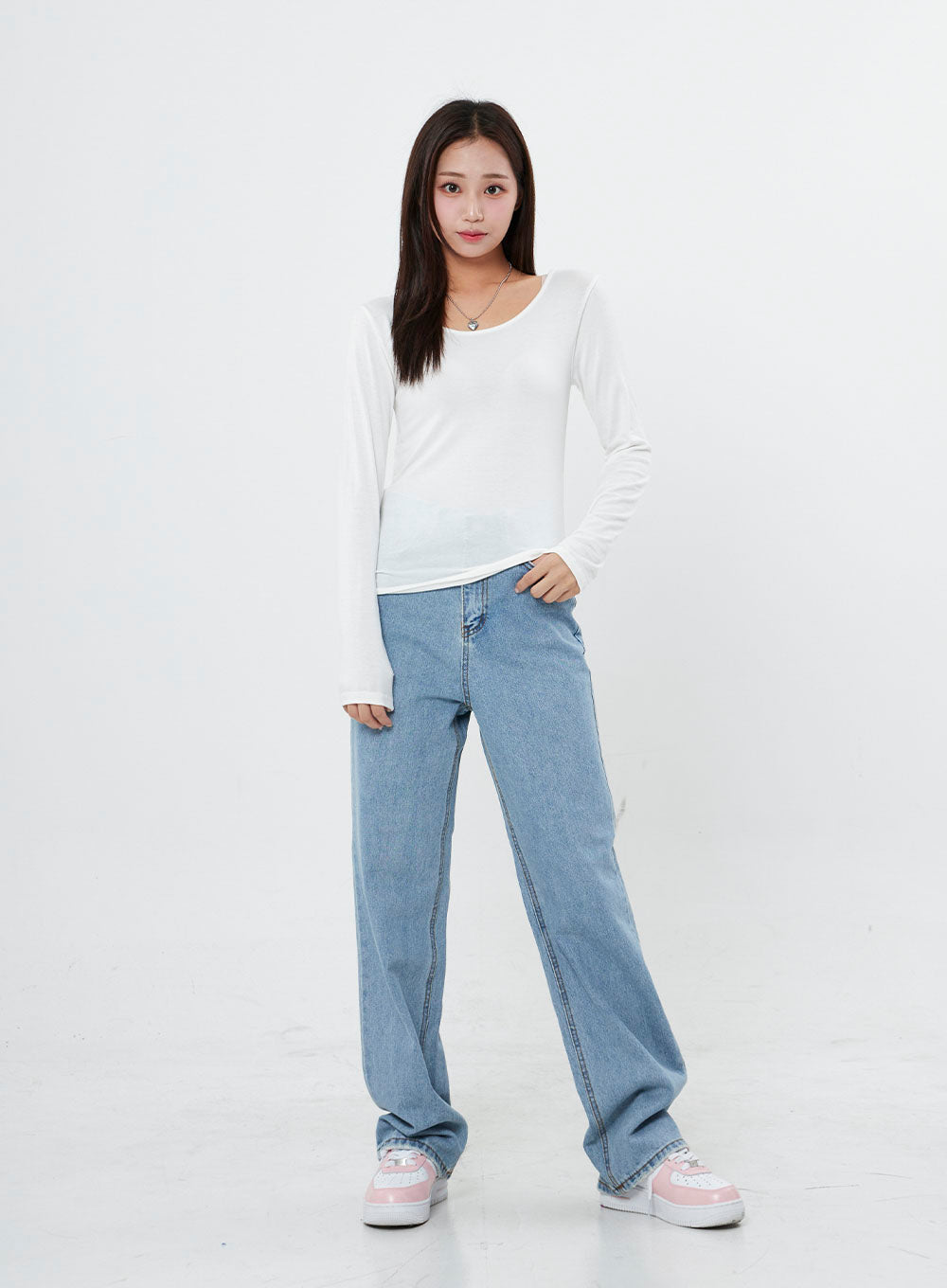 Basic Round Neck Long Sleeve T-Shirt BO07