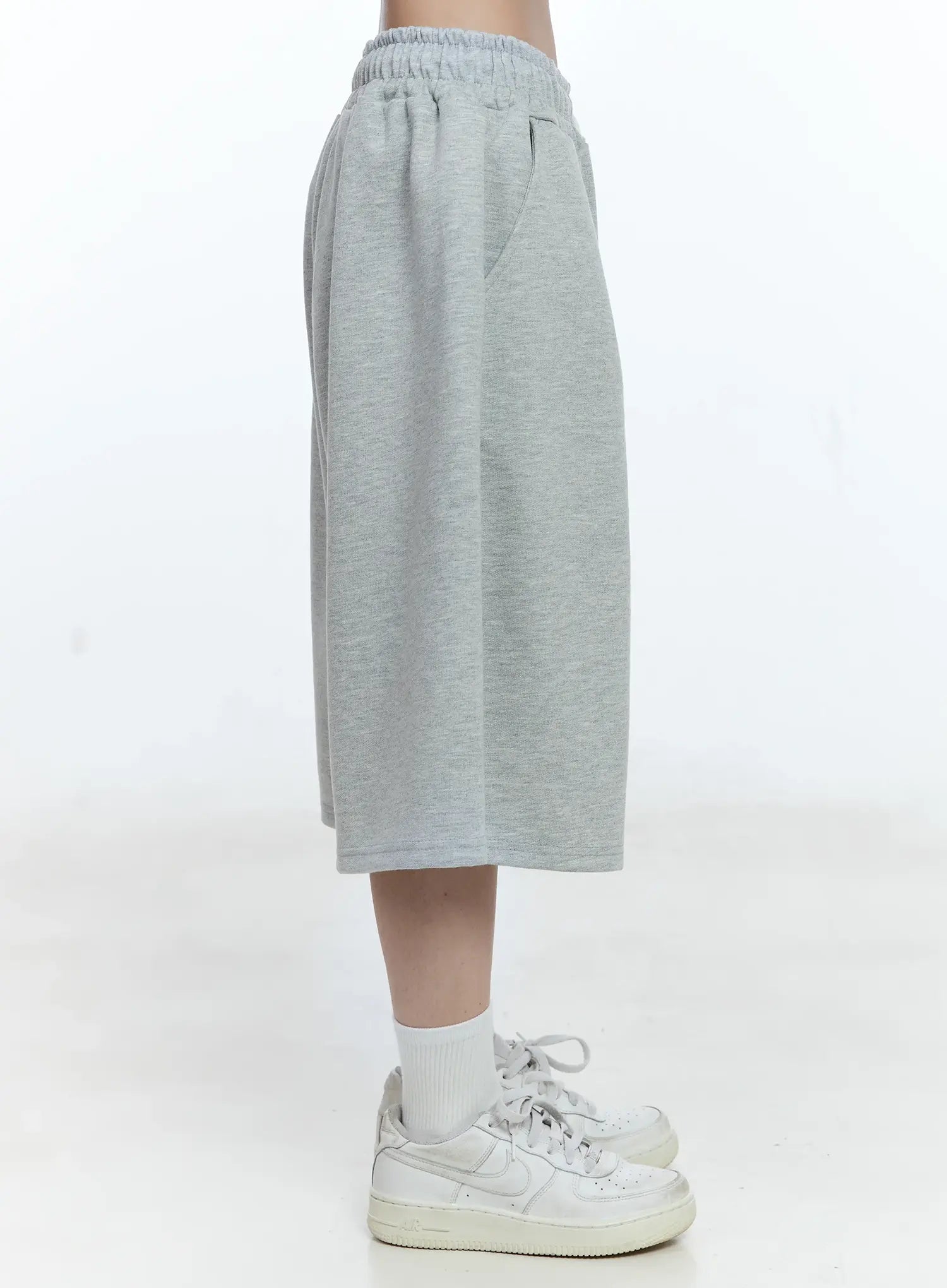 Casual Wide-Leg Bermuda Sweatshorts CG513