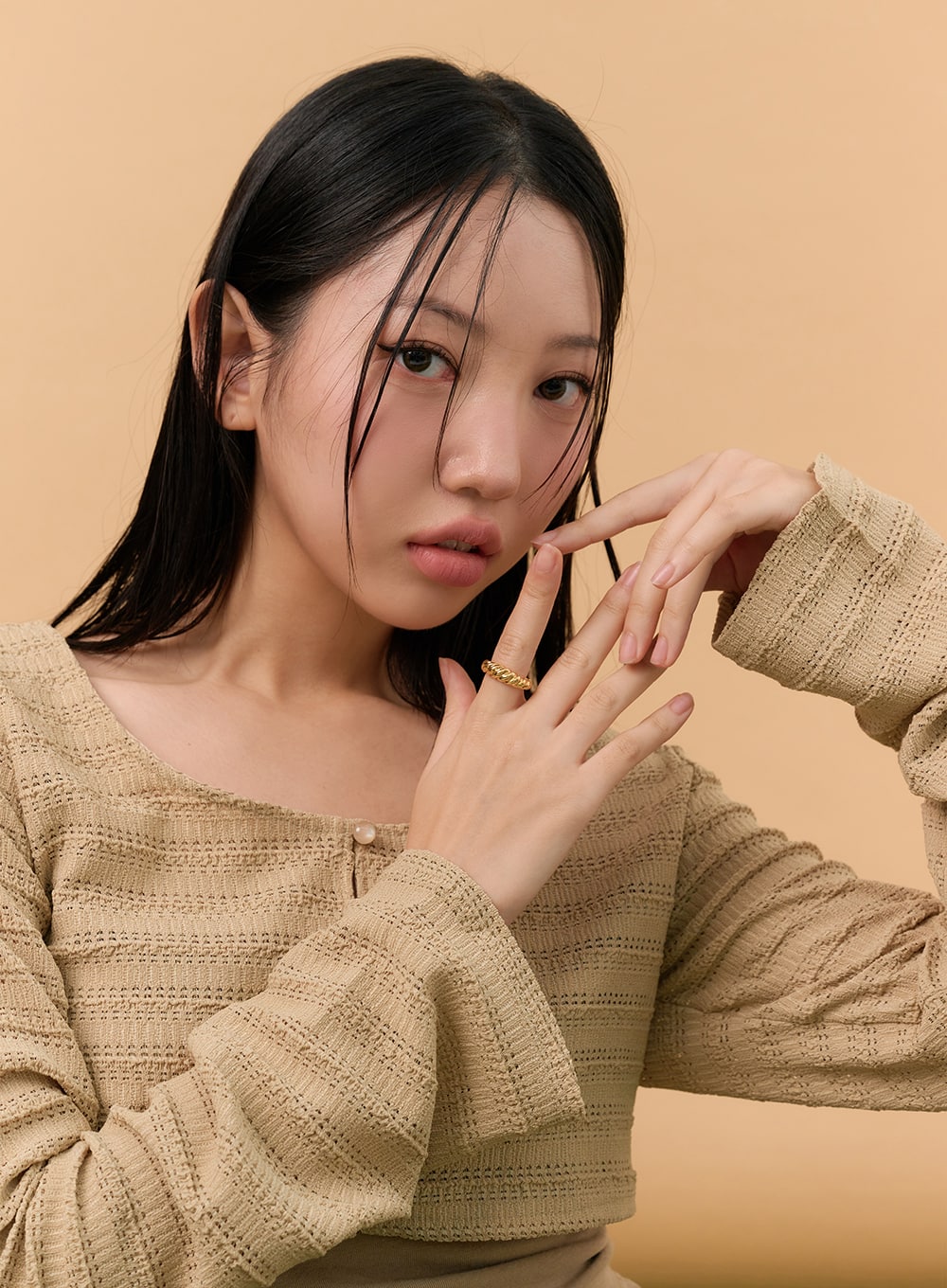 Gold Twisted Ring IN302