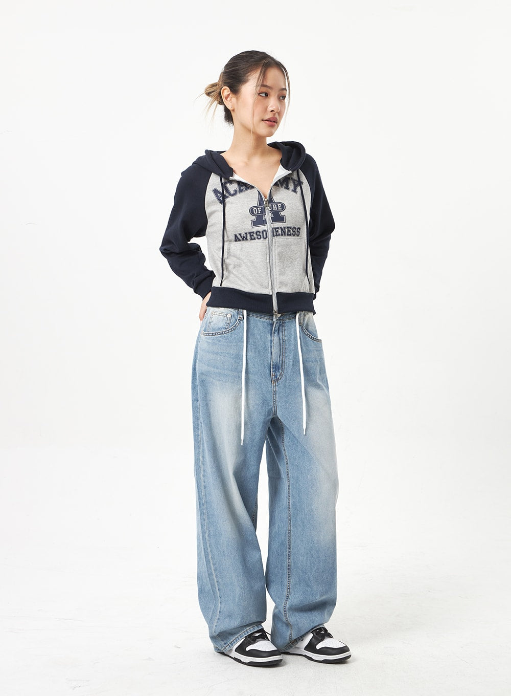 Graphic Zip-Up Hoodie CA318