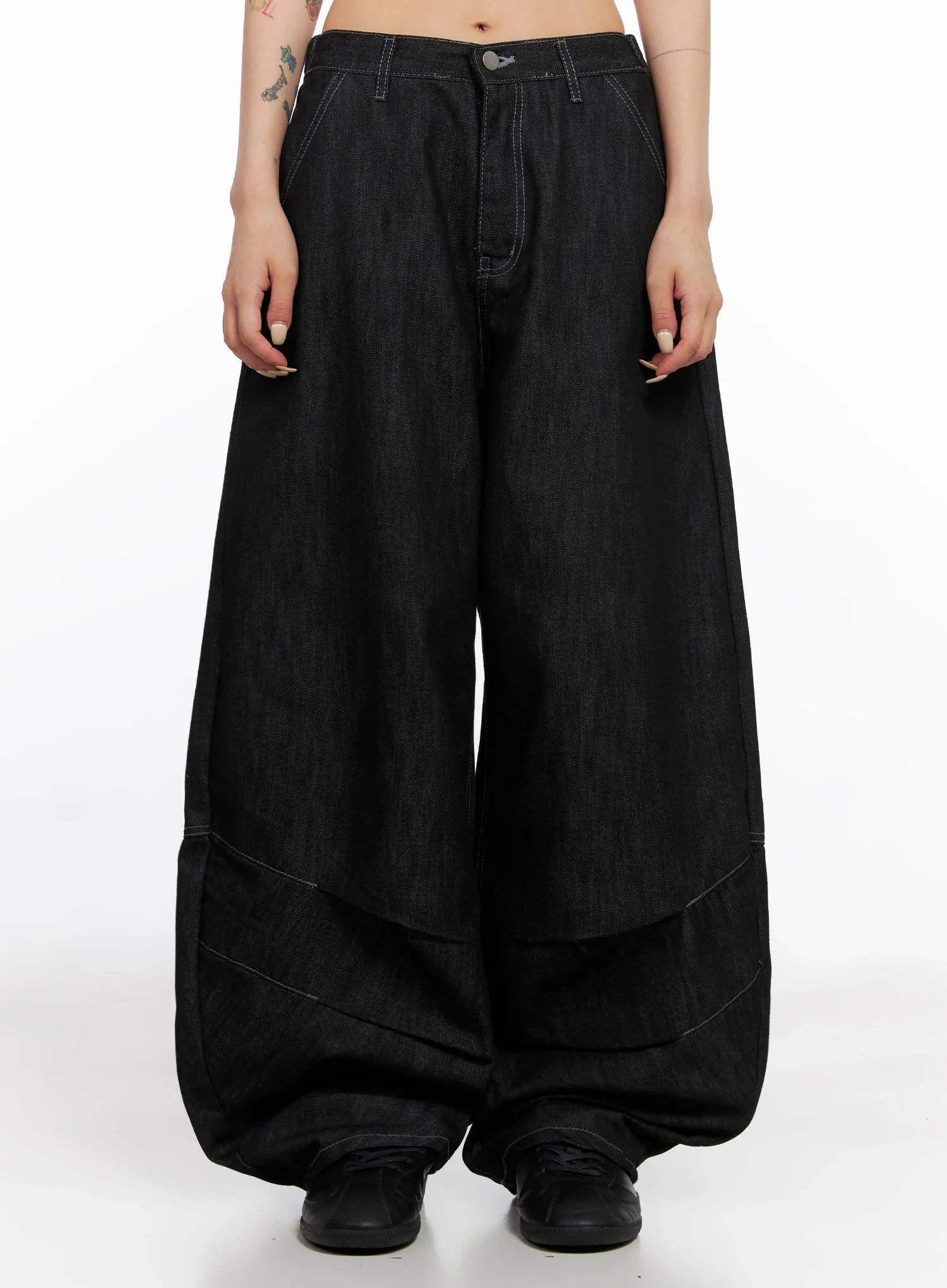 Leyla Pin-Tuck Wide-Leg Jeans IS515