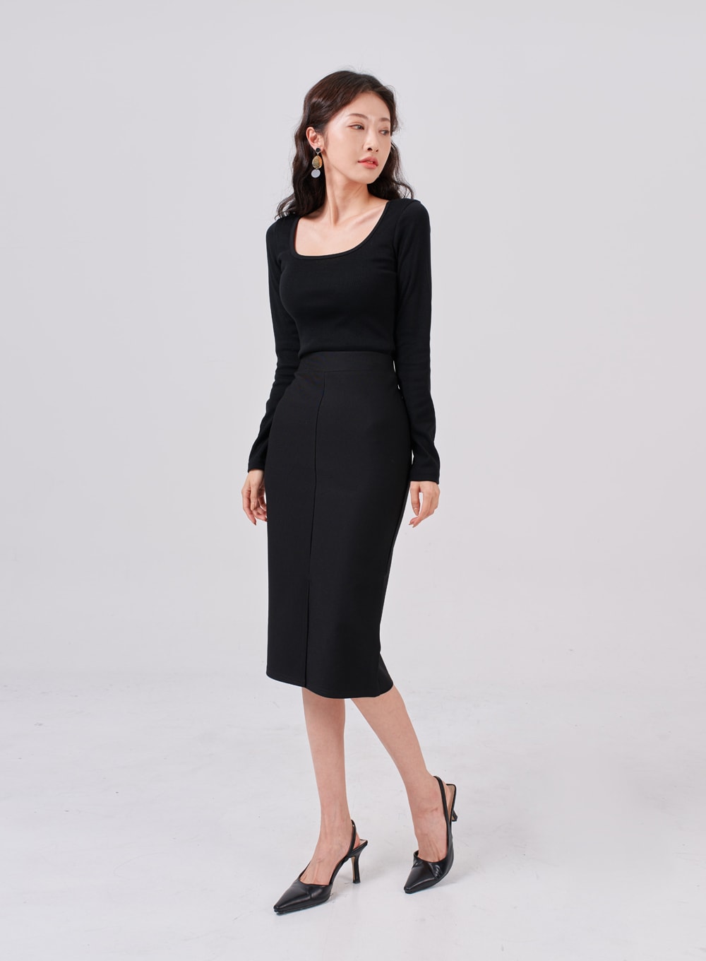 Square Neck Crop Long Sleeve T-Shirt IS05