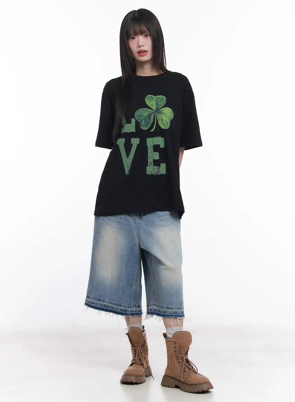 Lucky Graphic Tee CU519