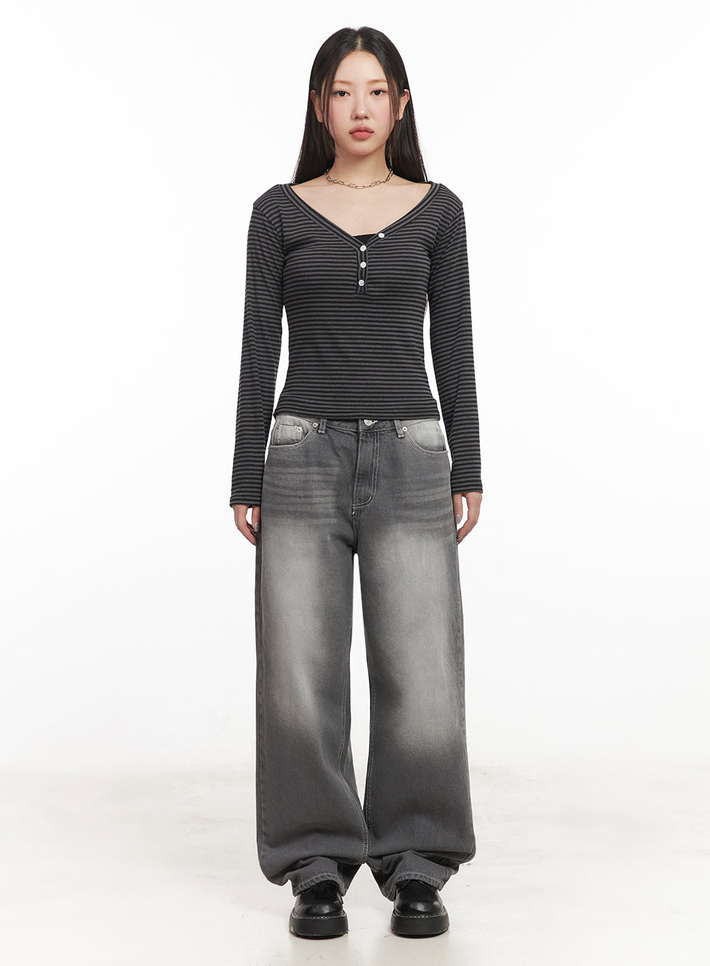 Stripe Buttoned Long-Sleeve Top IM524