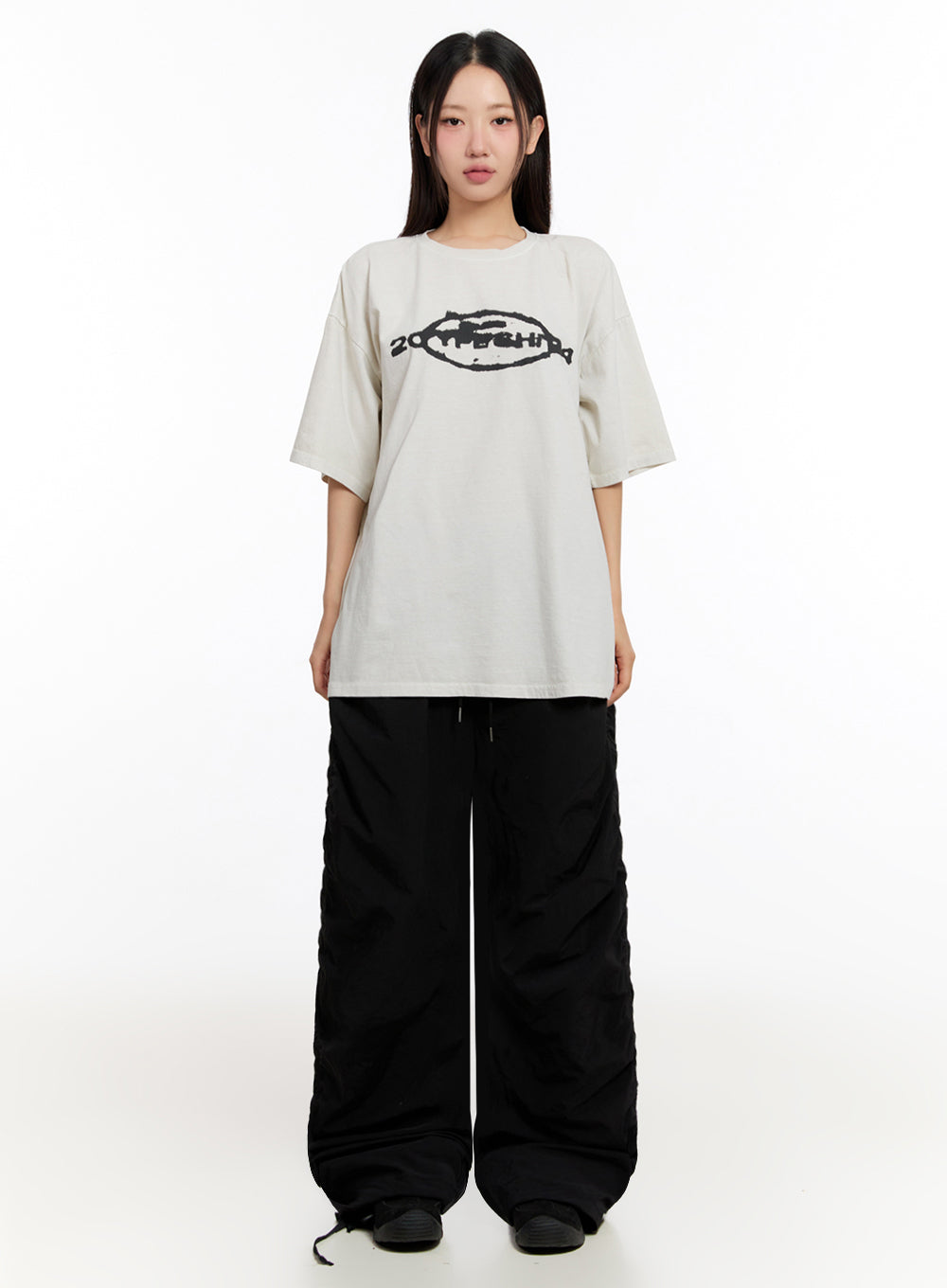 Oversized Washed Graphic Tee IU509