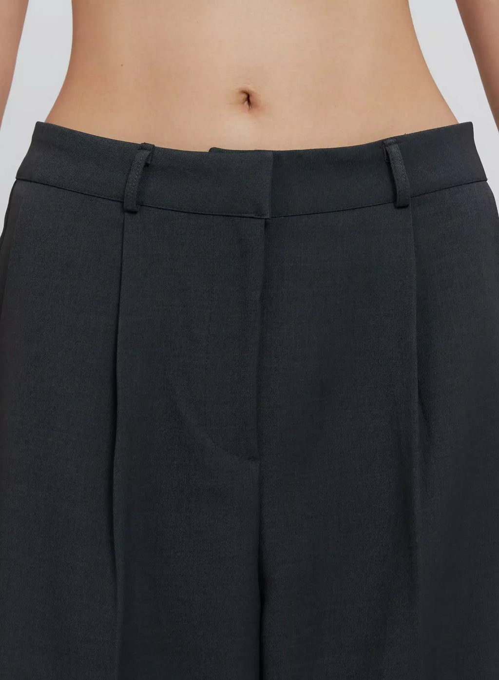 Classic Wide-Leg Trousers IS516