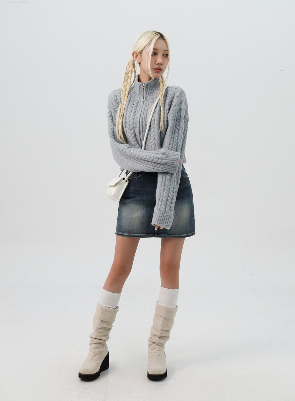 Cable Knit Zip-Up Sweater IS311