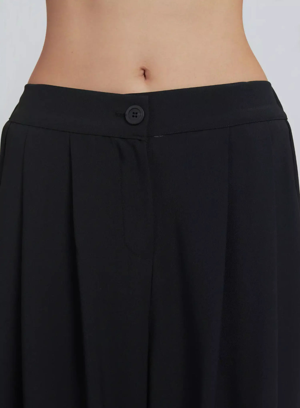 Pintuck Wide-Leg Pants IU512
