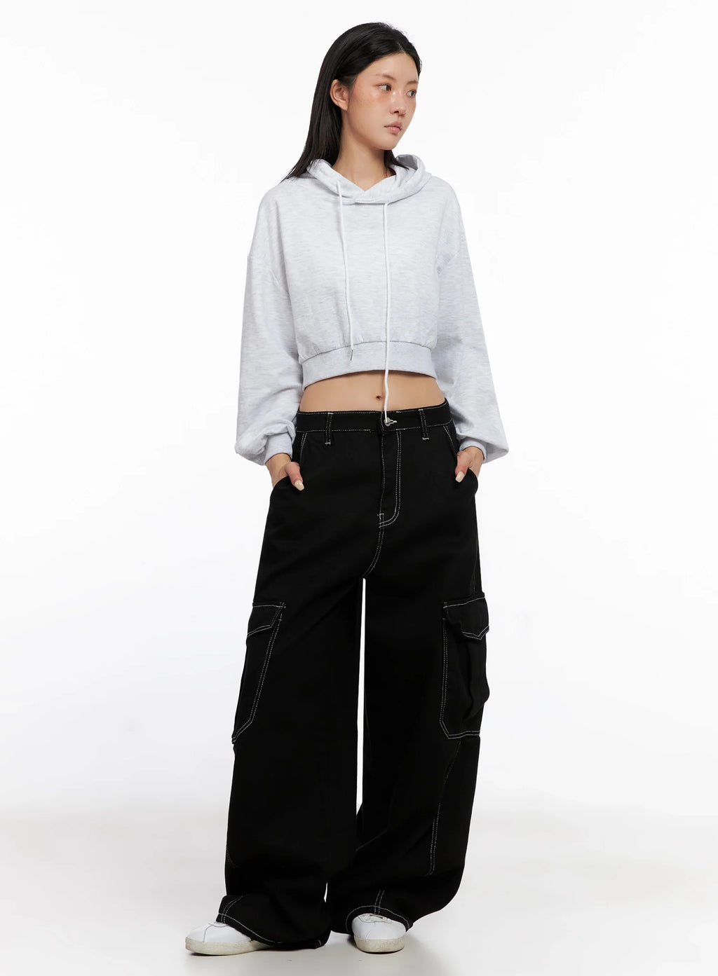 Cropped Essential Hoodie IS515