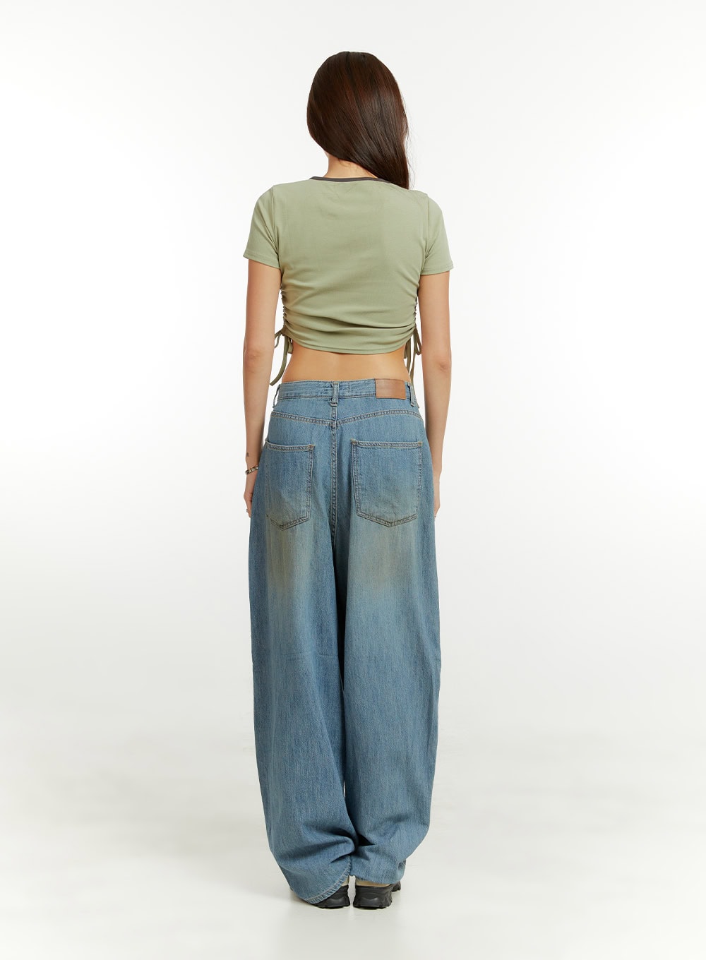Low Rise Wide Fit Baggy Jeans CU421