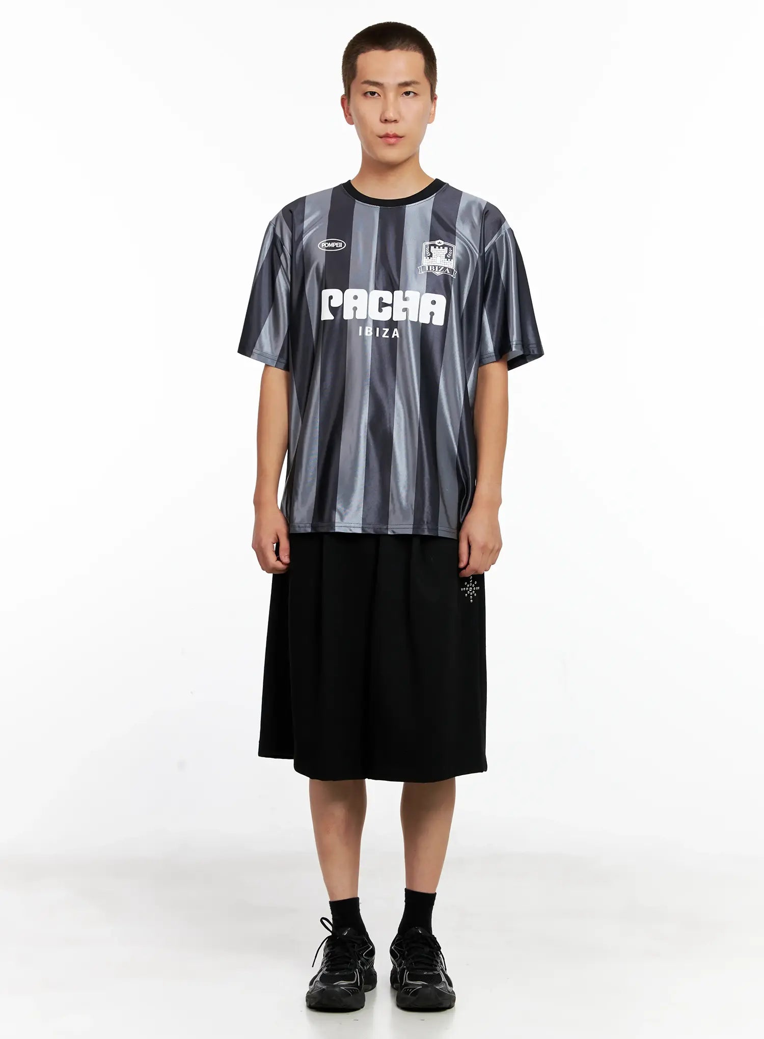 Men's Studded Bermuda Shorts IG511