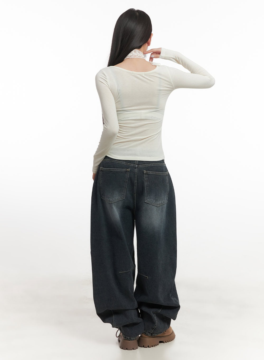 Giselle Stitched Balloon-Fit Jeans CF526