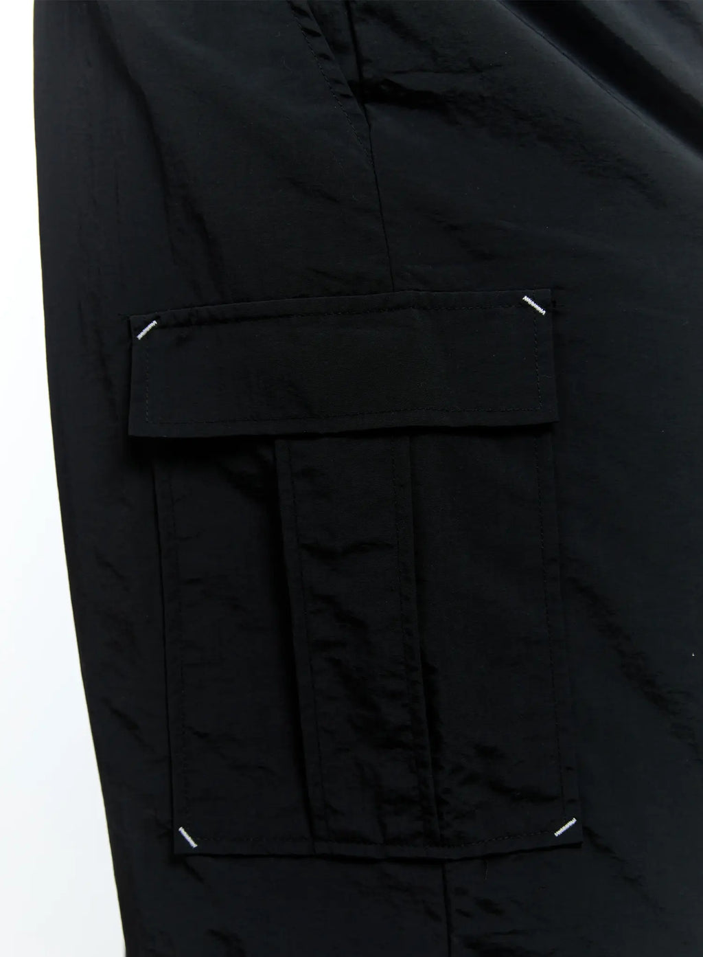 Men's Nylon Cargo Bermuda Shorts IG512