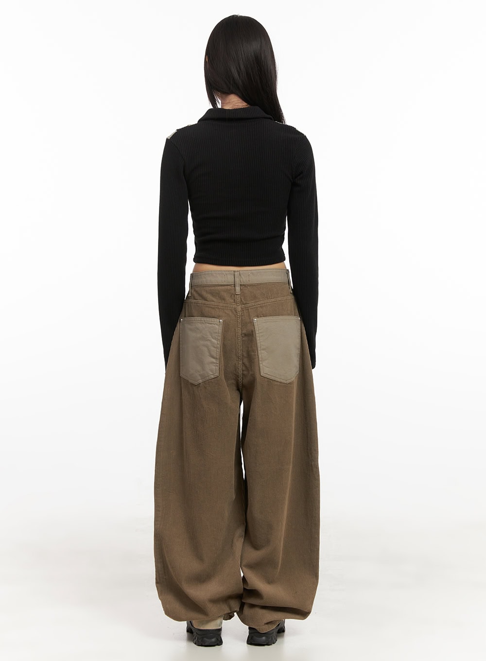 Buttoned Slim-Fit Cropped Cardigan CD426