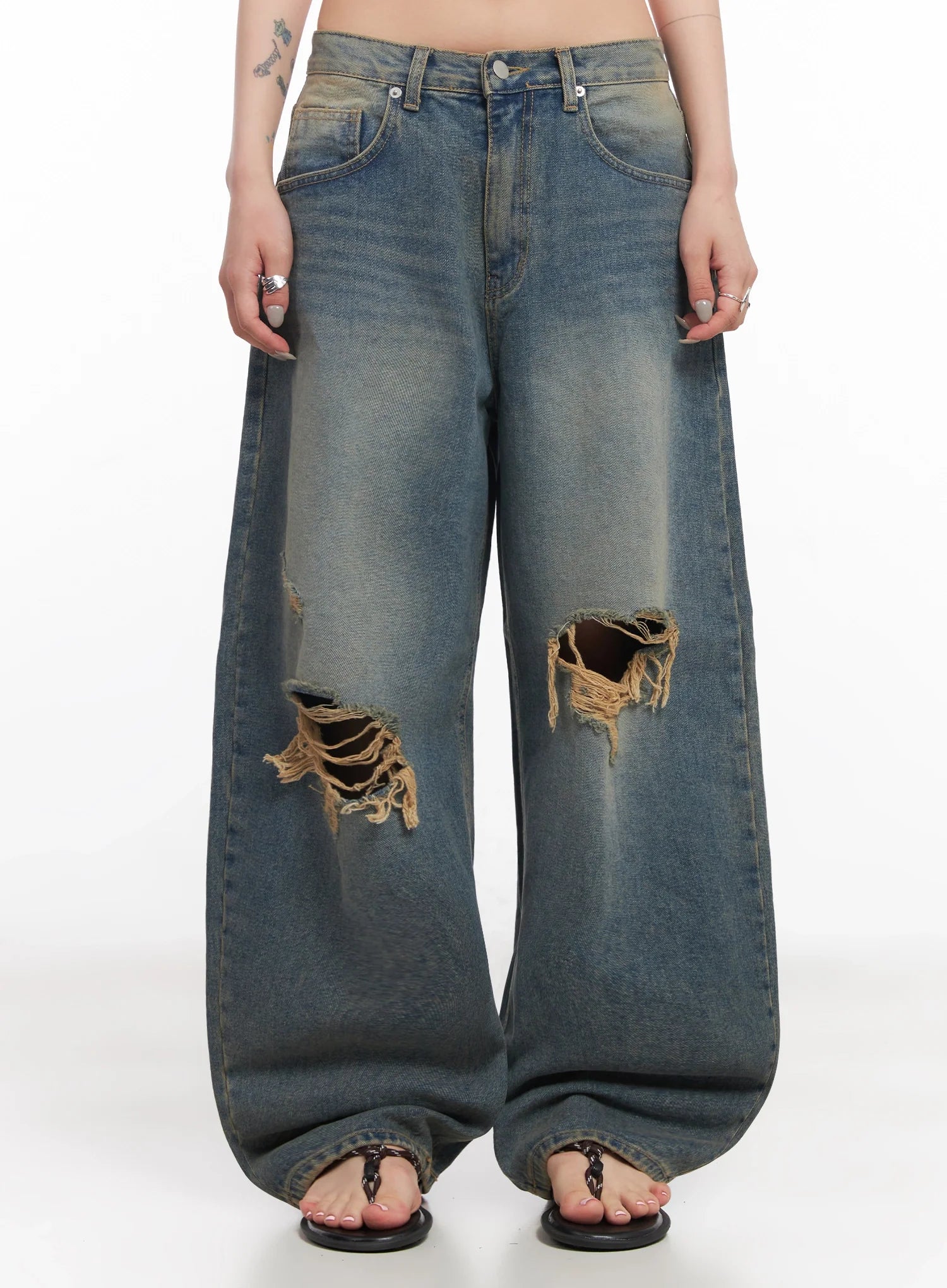 Jeemin Vintage Distressed Wide-Leg Denim Jeans  IC503