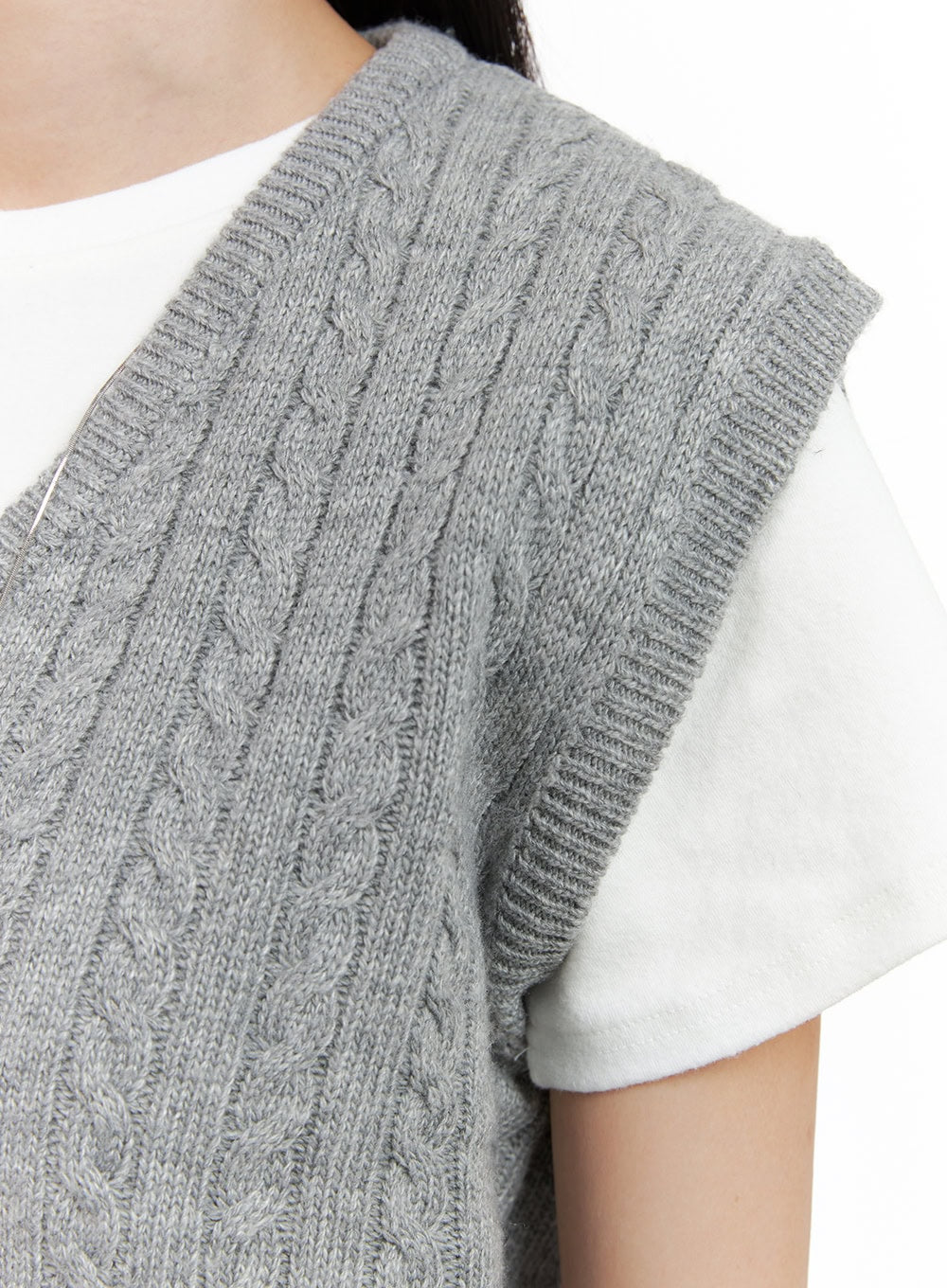 Cable Knit Sleeveless V-Neck Vest OG416