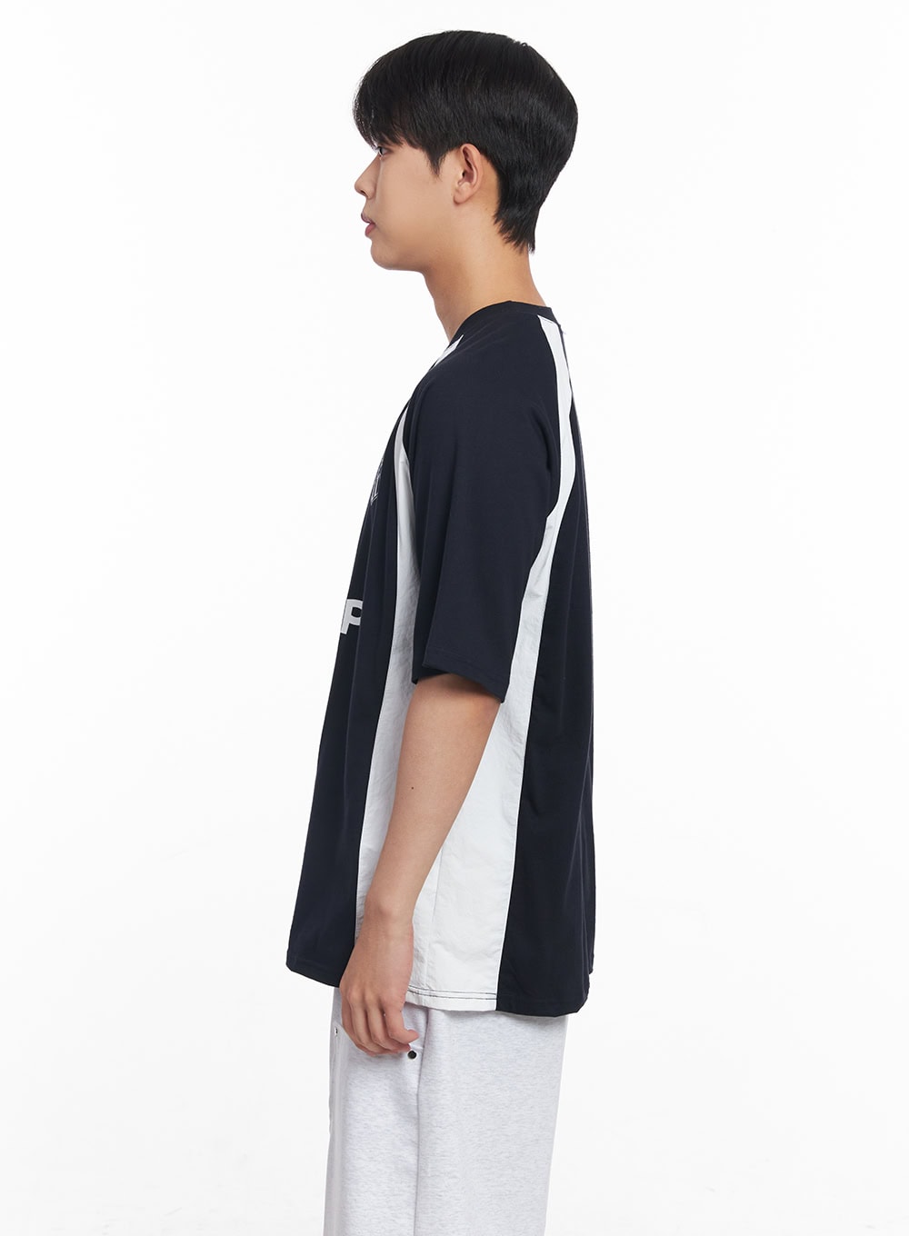 Men's Loose-Fit Graphic Raglan T-Shirt IY520