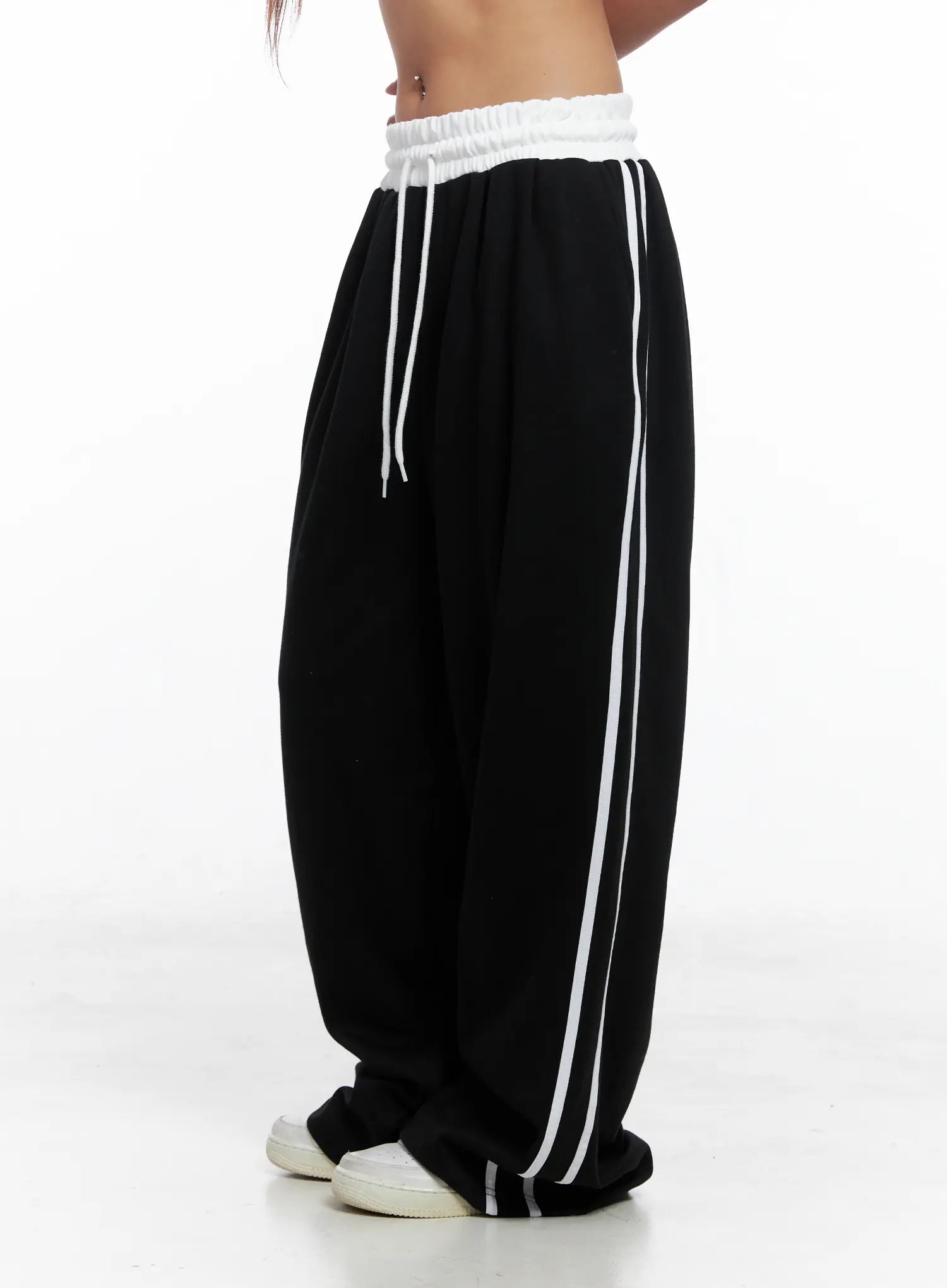 Striped Contrast Wide Leg Sweatpants CS524