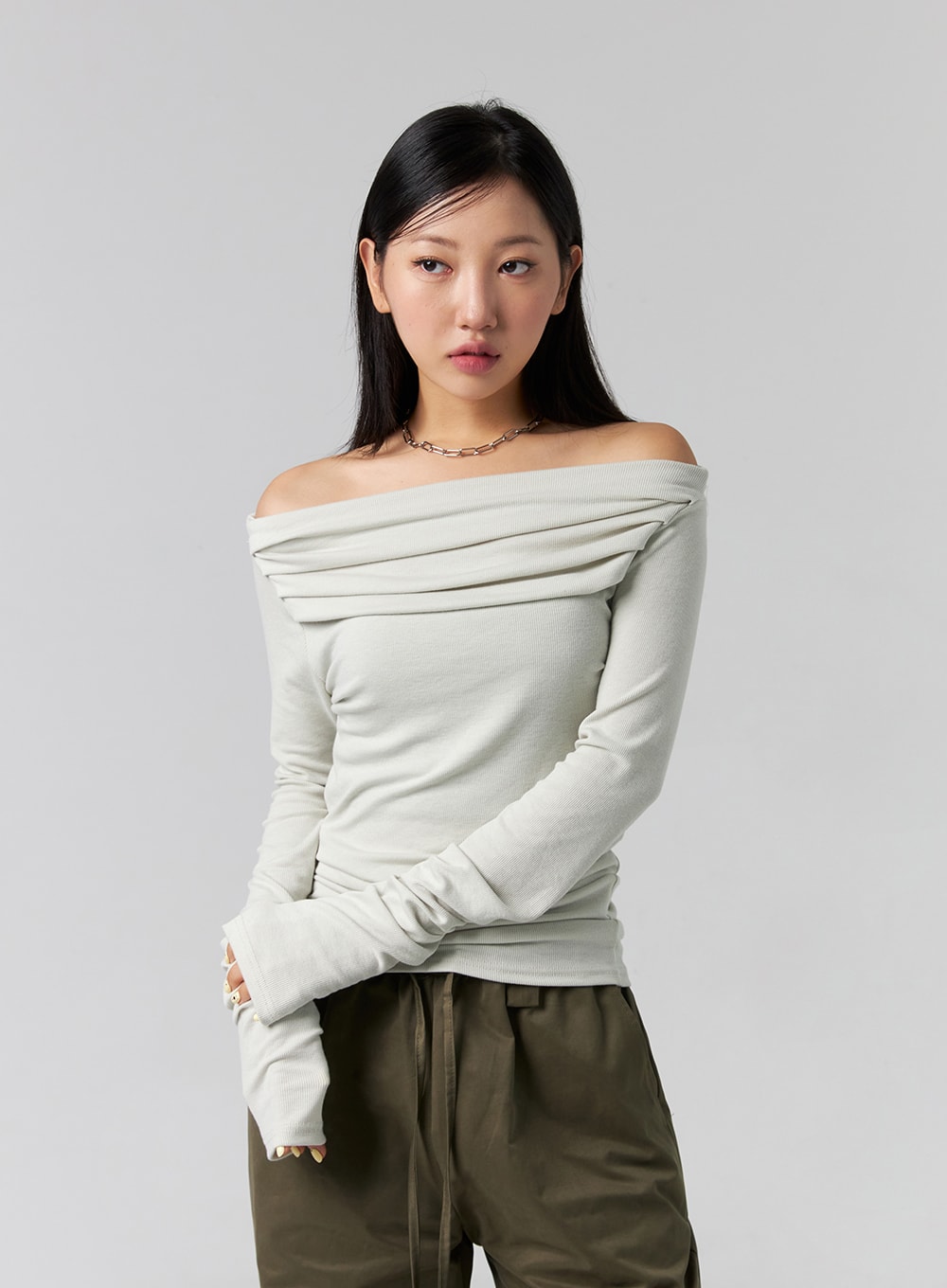Off-Shoulder Long Sleeve Tee CG329