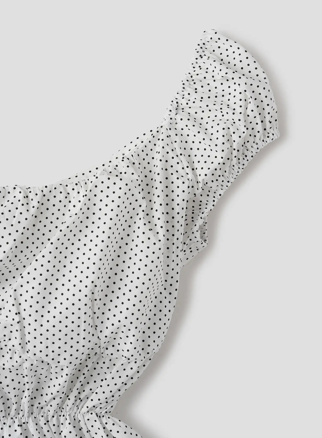 Polka Dot Sleeveless Blouse IU526