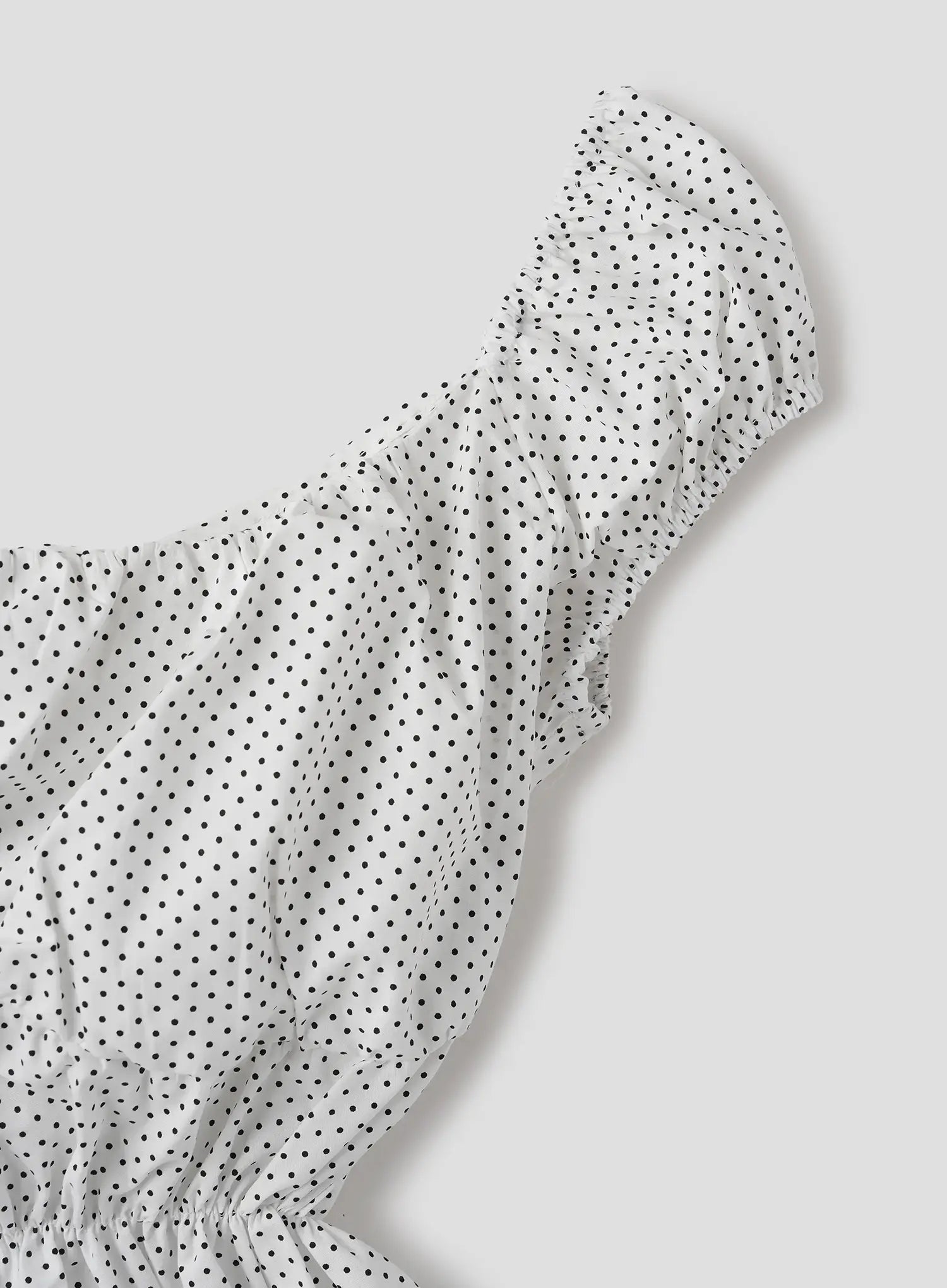 Polka Dot Sleeveless Blouse IU526