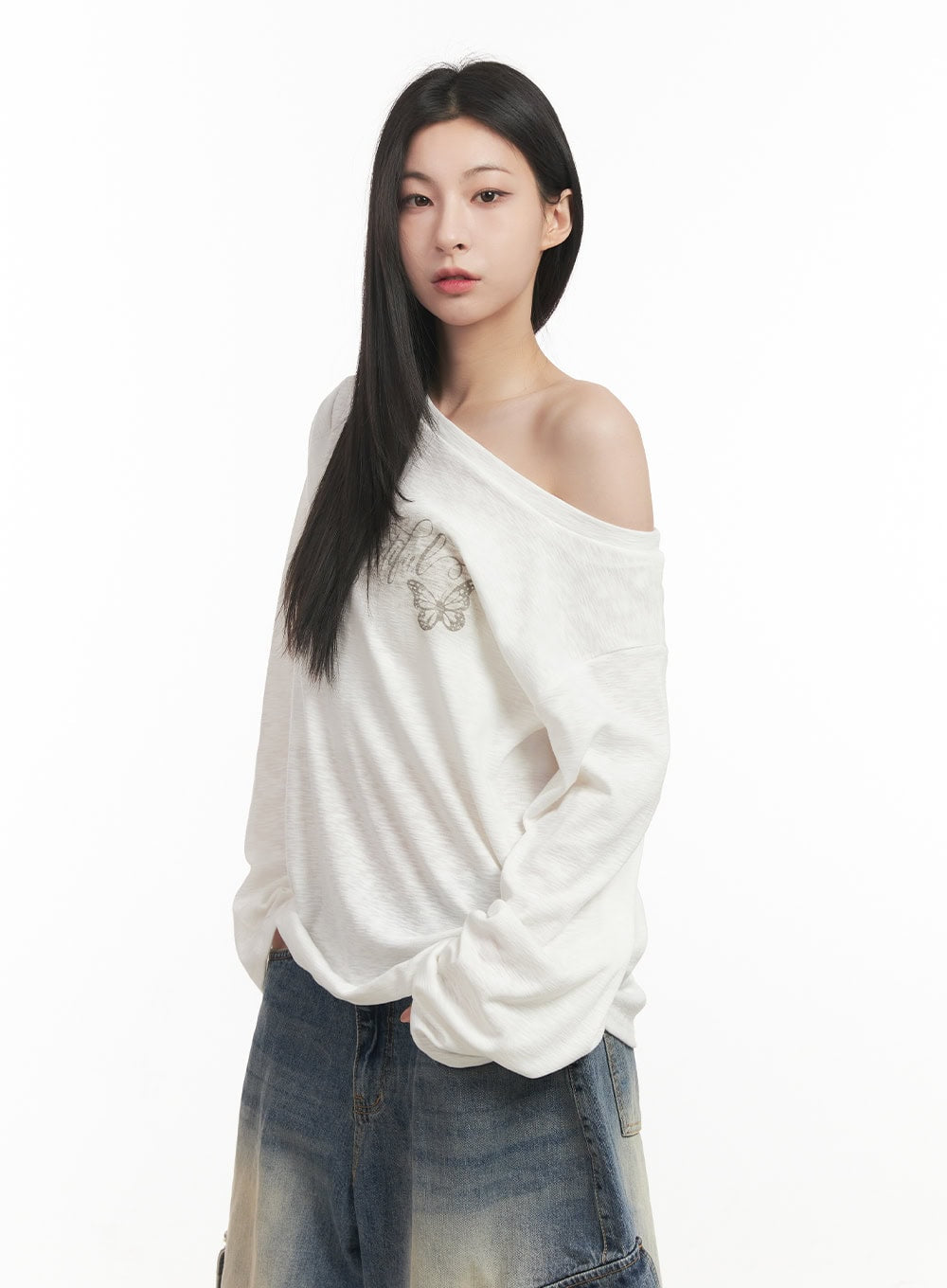 Loose-Fit Graphic One-Shoulder Top CF514