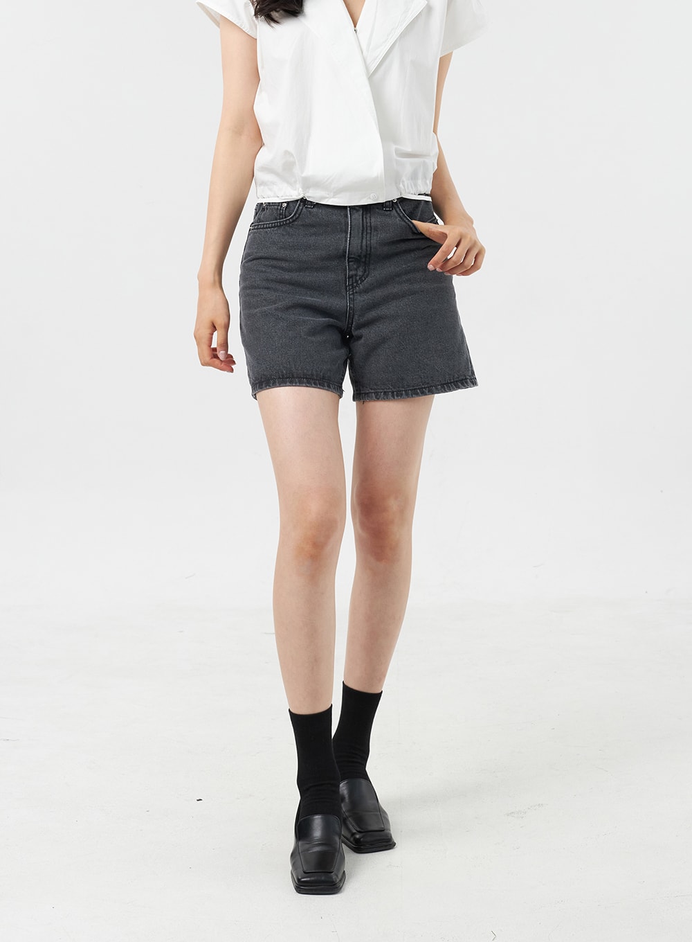 Wide Denim Shorts OU309