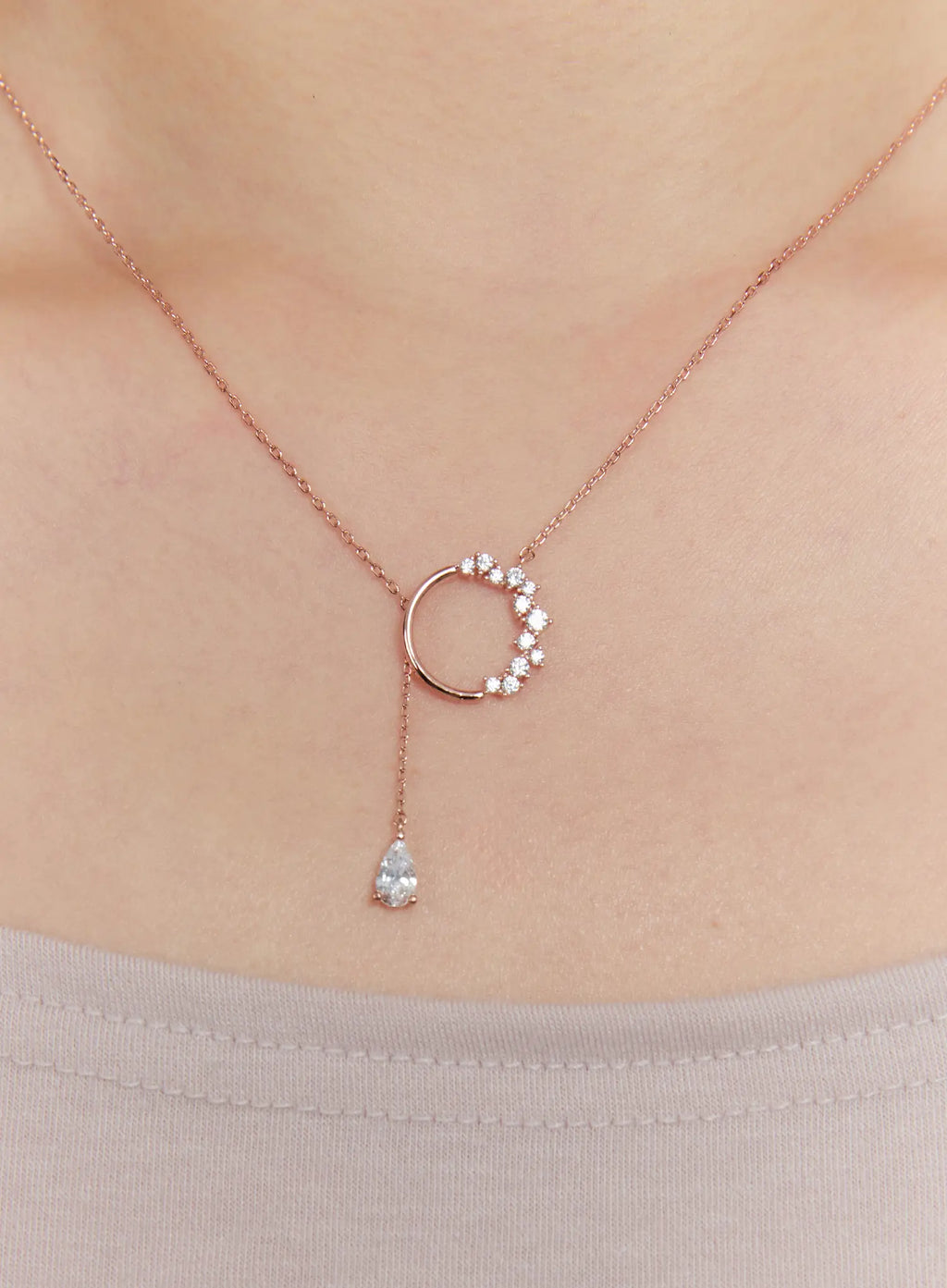 Halo Cross Necklace IS517