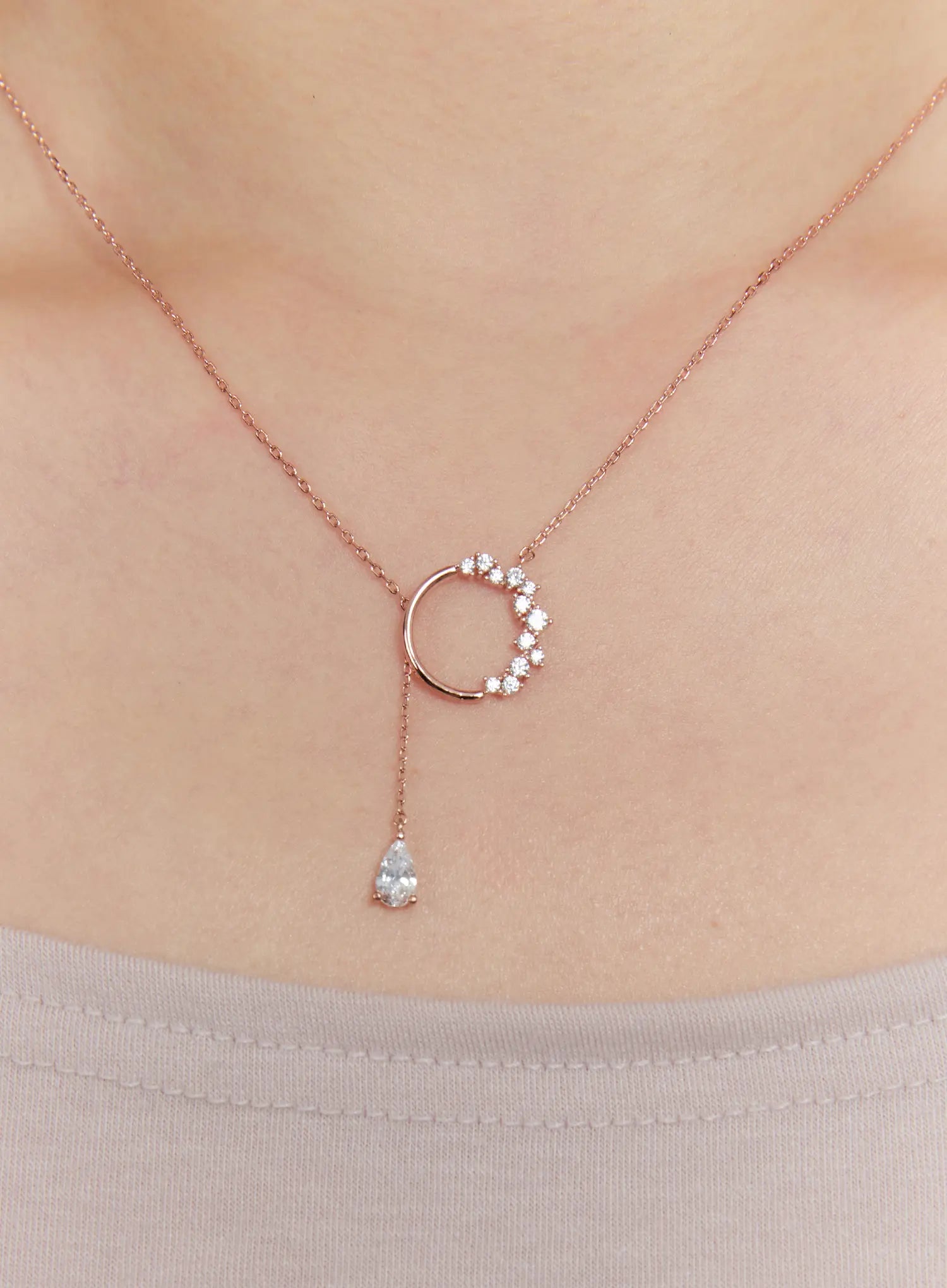 Halo Cross Necklace IS517