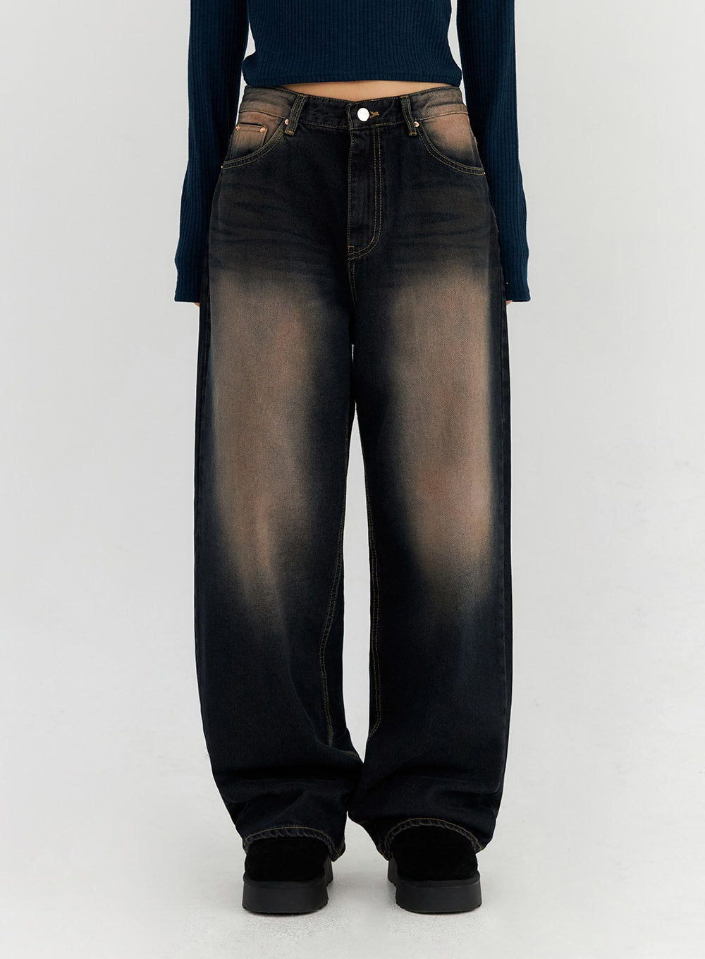 Washed Straight Leg Jeans CN315