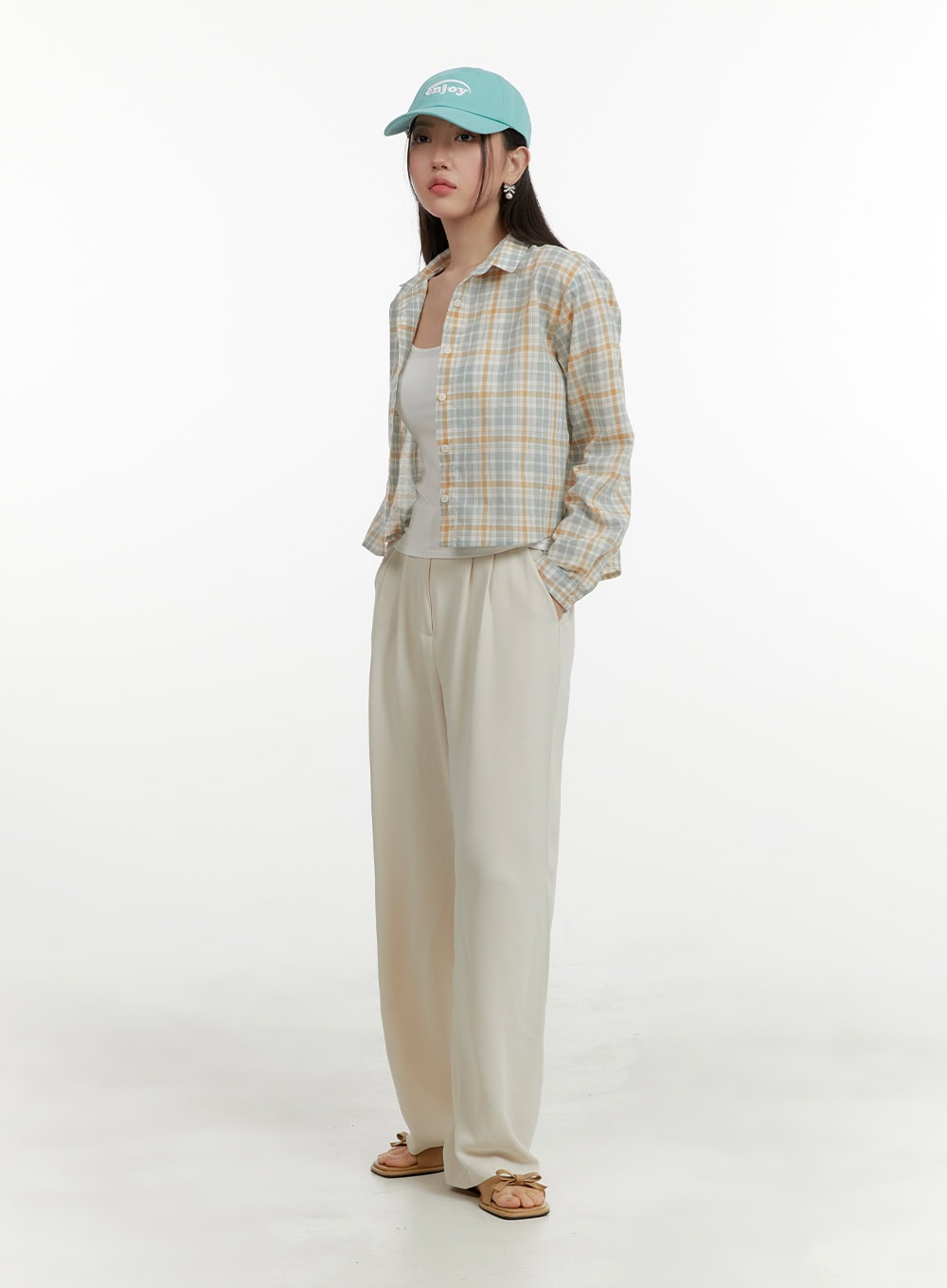 Pintuck Solid Wide-Fit Trousers OY413