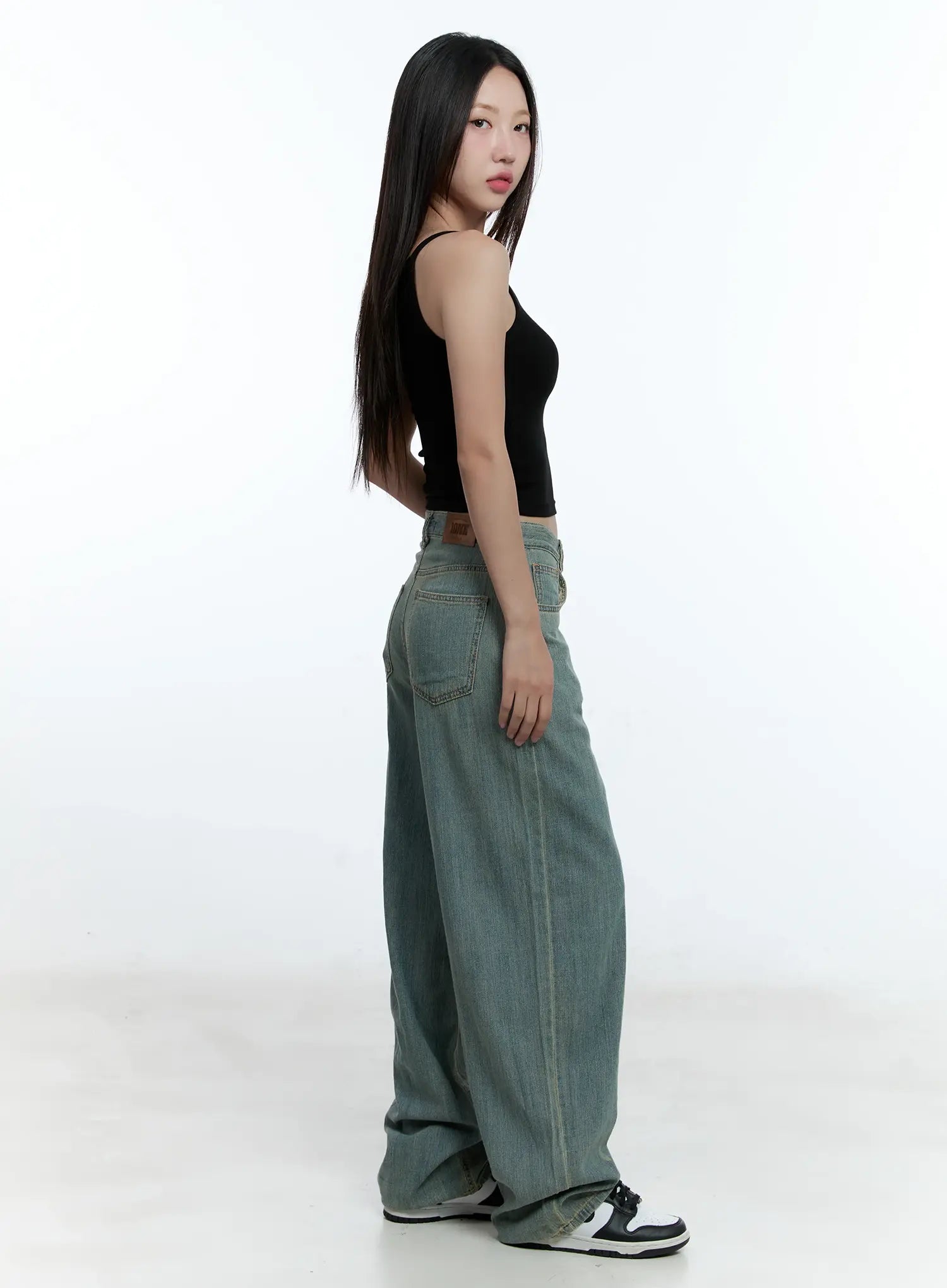 Slim-Fit Tank Top CU526