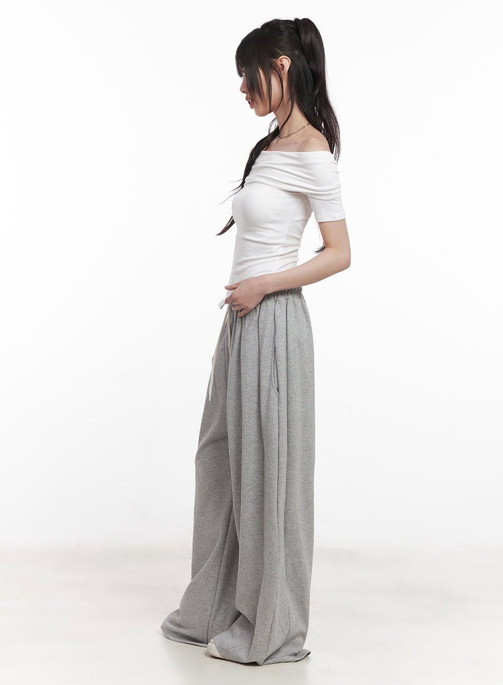Adjustable Pintuck Wide-Leg Sweatpants CY521