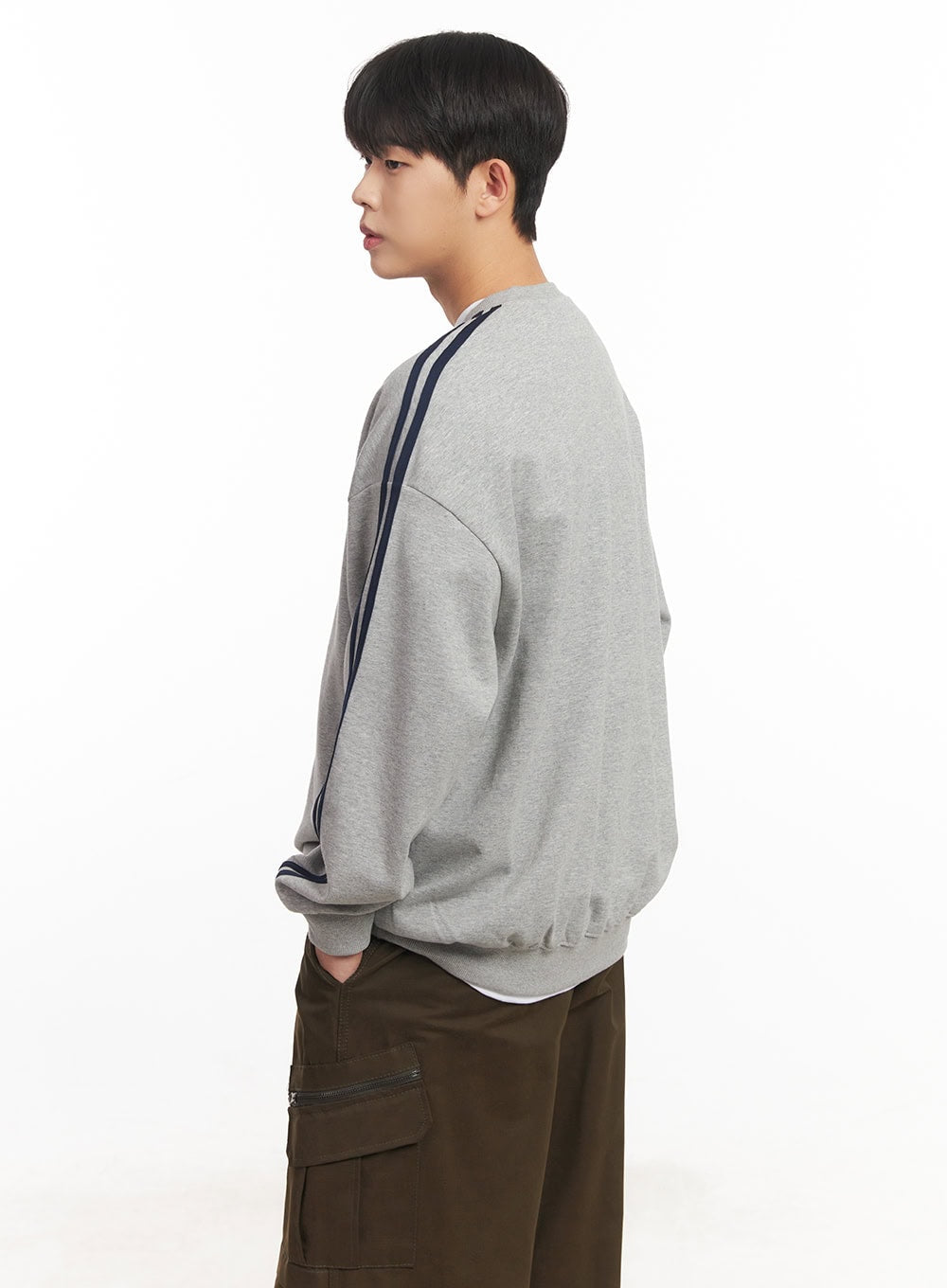 Men's V-Neck Graphic Sweatshirt IM528