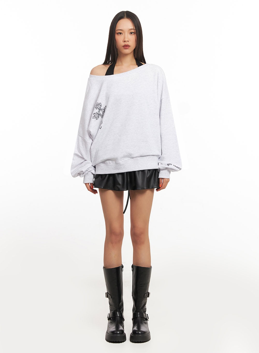 Off-Shoulder Cross Graphic Sweatshirt IA507
