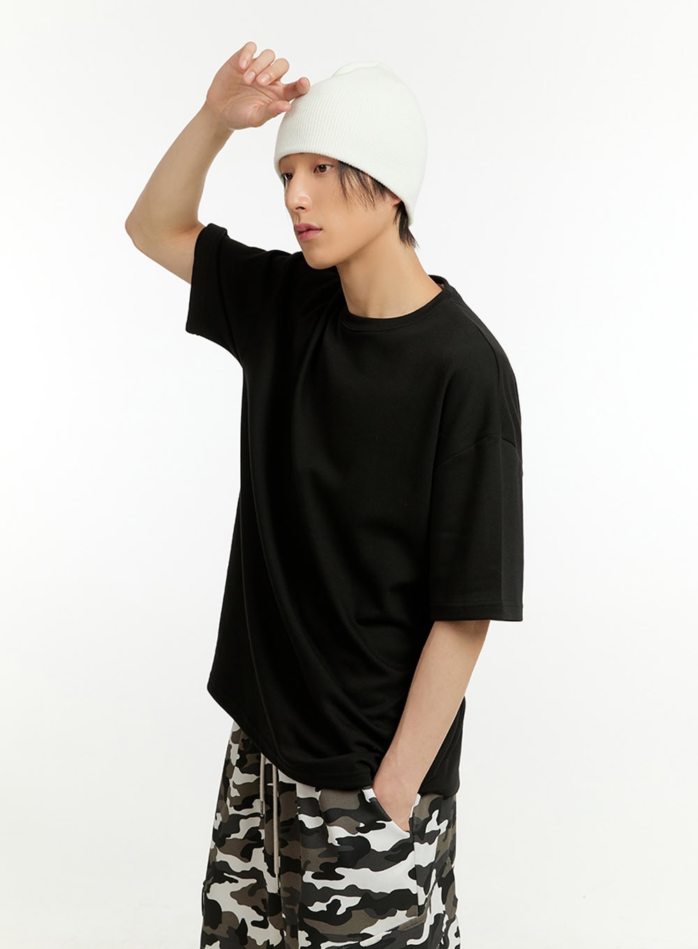 Men's Oversize Round Neck T-Shirt (Black) IL418
