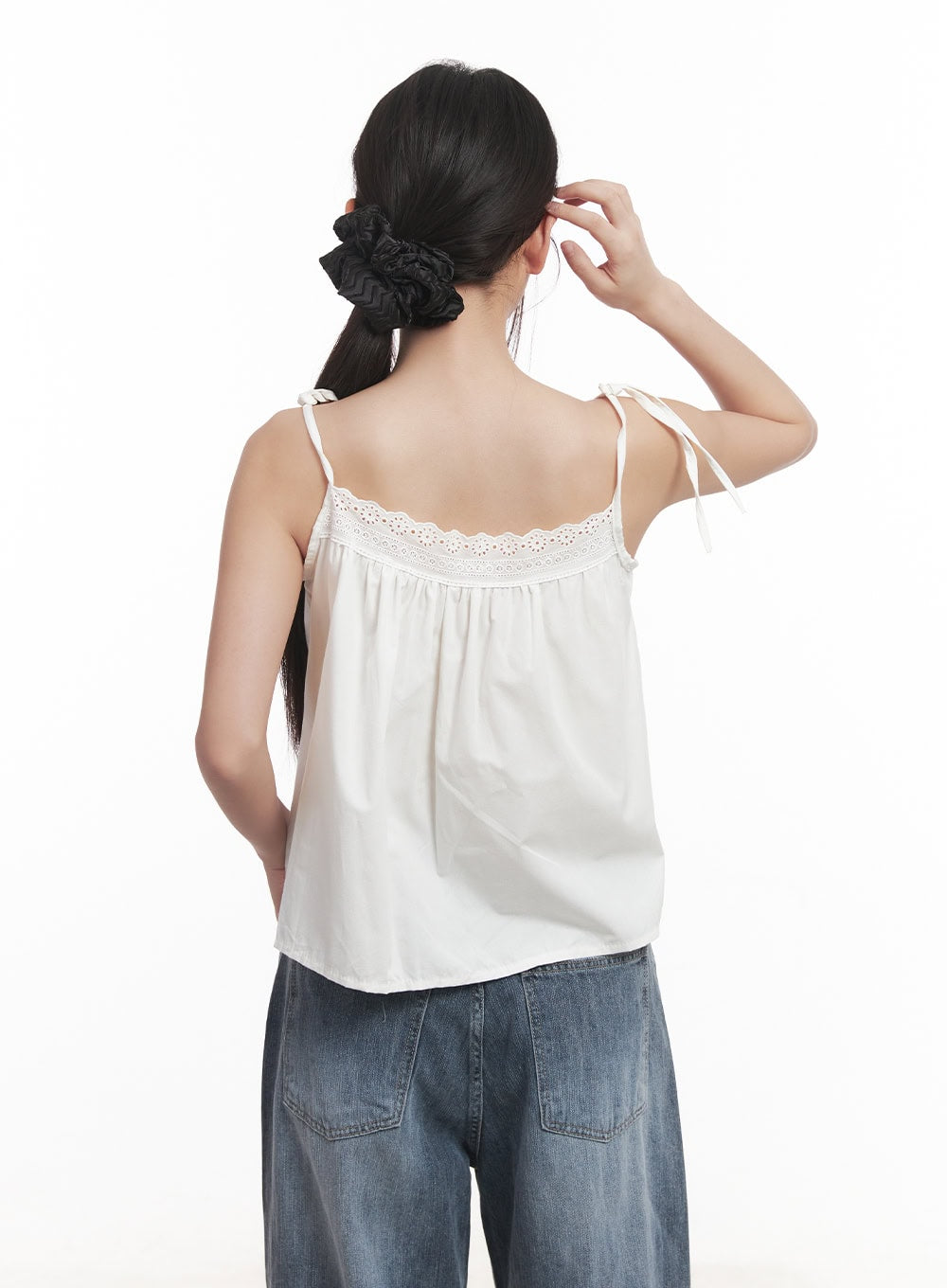 Loose-Fit Lace Trim Cami CM528