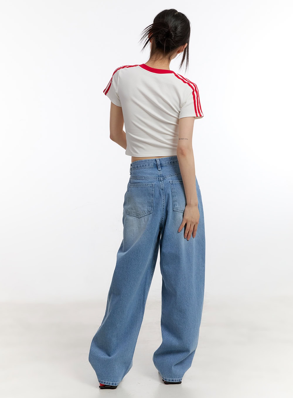 Zinnia Wide-Leg Jeans CA508