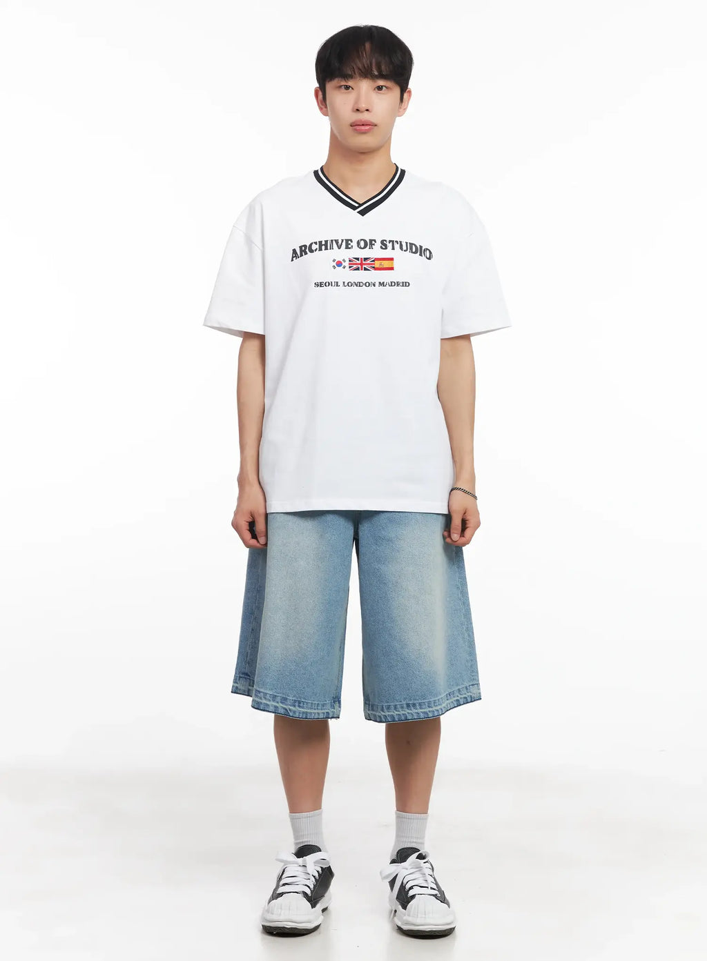 Men's V-Neck Two-Tone Tee IU518