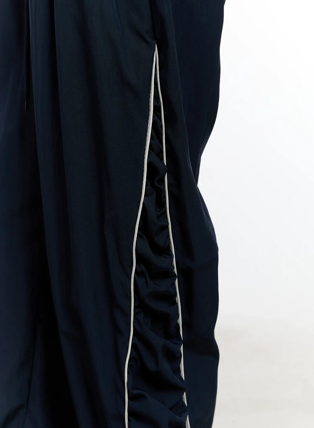 Wide-Leg Shirred Training Pants CL504